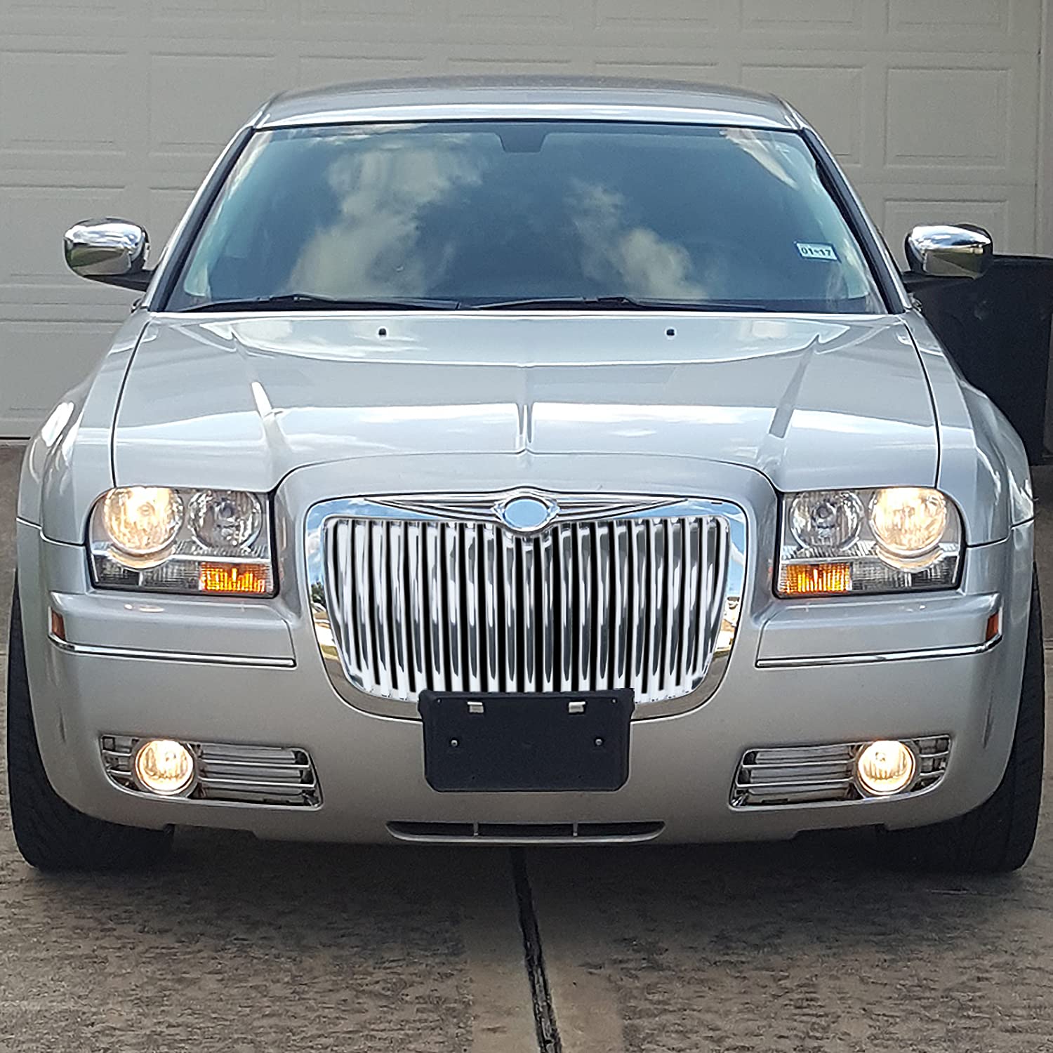 Vertical Grill Spec-D Tuning Front Grille Compatible with 2005-2010 Chrysler 300 300C