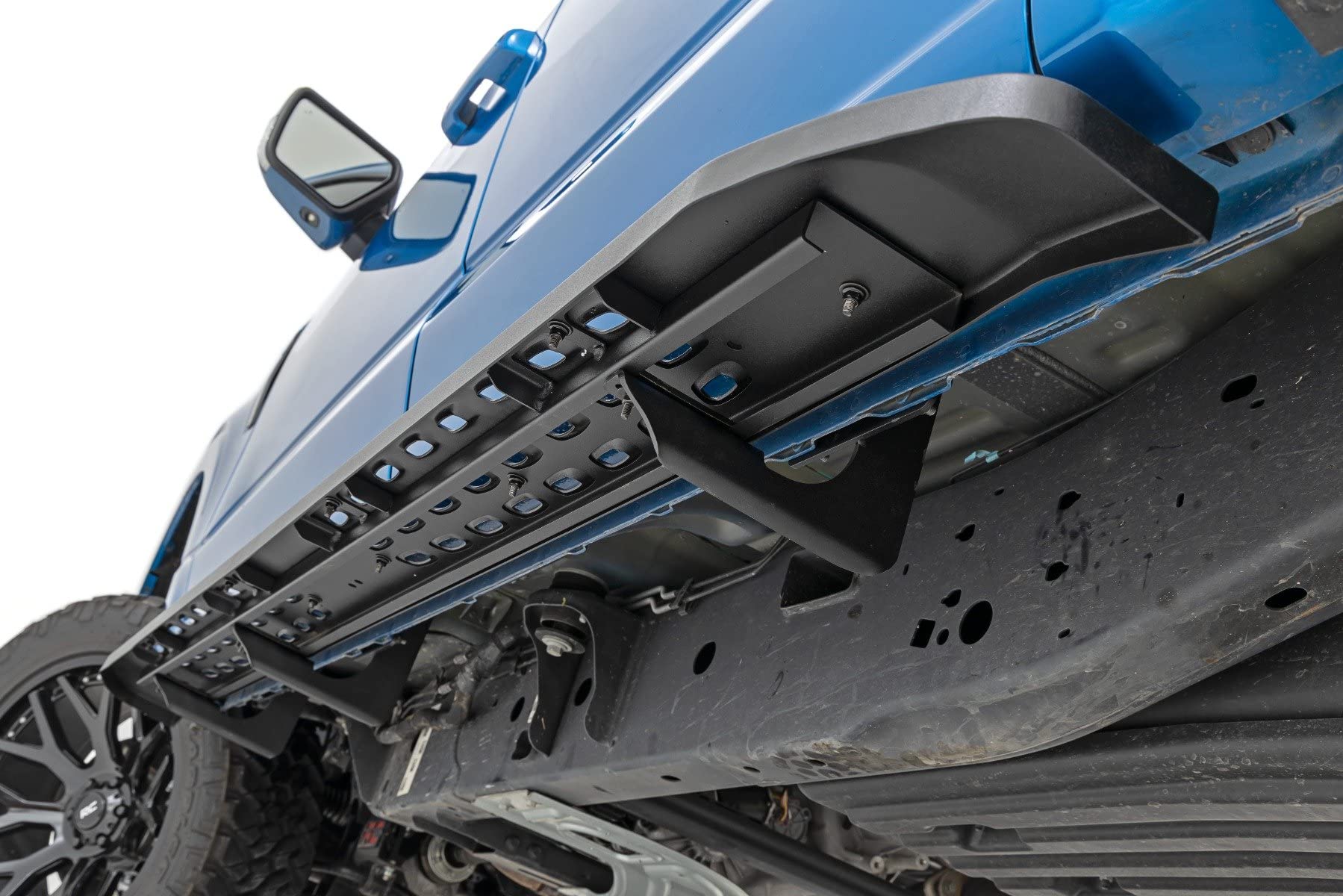 Rough Country RPT2 Running Boards for Crew Cab Ford F-150/Lightning/F-250/F-350/Raptor (2015-2025) - Sleek Profile, Non-Slip Step, Rust Resistant, Easy Install