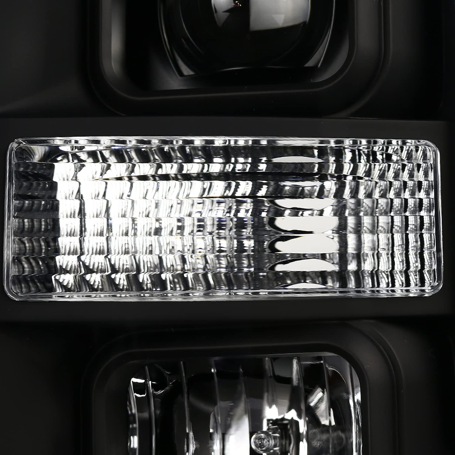 Black Projector Headlights w/LED Bar SPEC-D TUNING Compatible with 2008-2010 Ford F-250, F-350, F-450, F-550 Super Duty, Left + Right Pair Headlamps Assembly