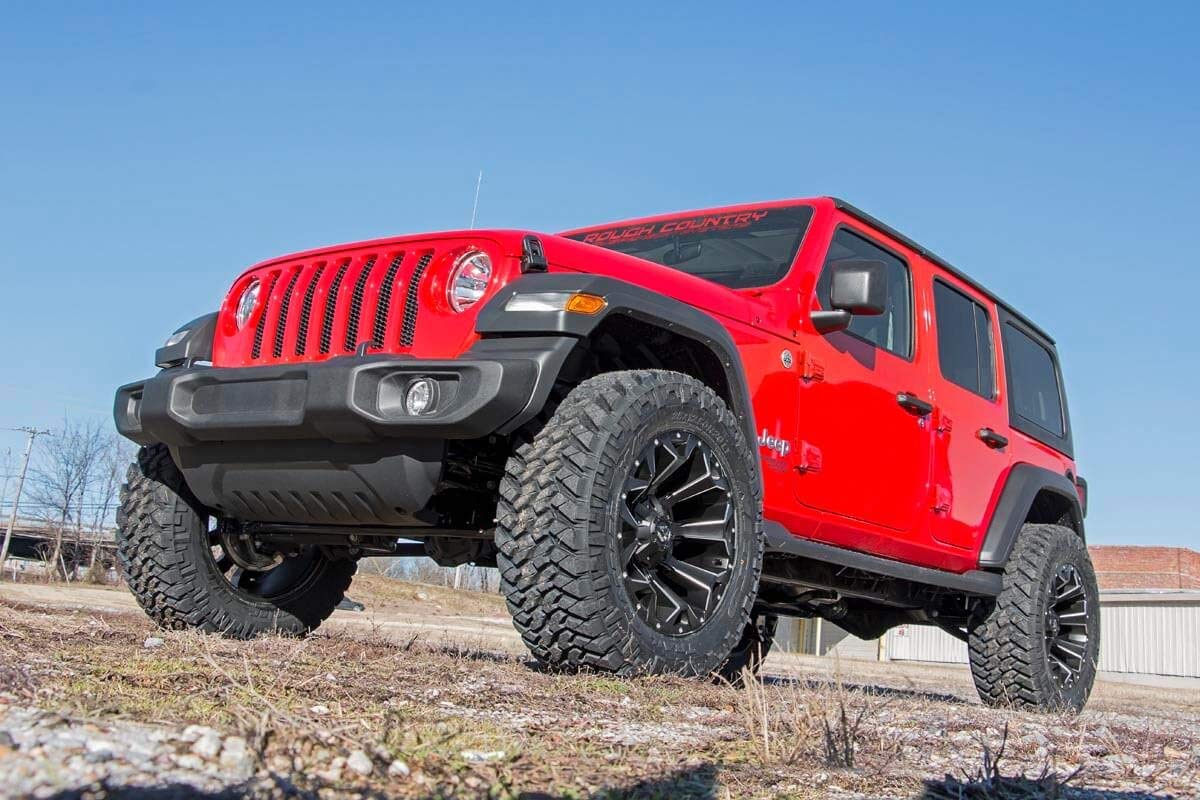 Rough Country 2.5" Lift Kit for Jeep Wrangler JL Unlimited Rubicon w/ N3 Shocks (2018-2023) 4-Door - Fits up to 35" Tires