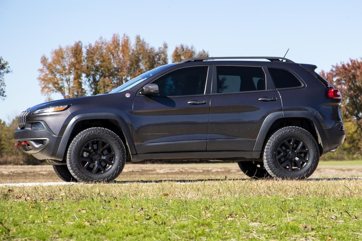 2" Rough Country Lift Kit w/N3 Struts for 2014-2023 Jeep Cherokee KL - 60431