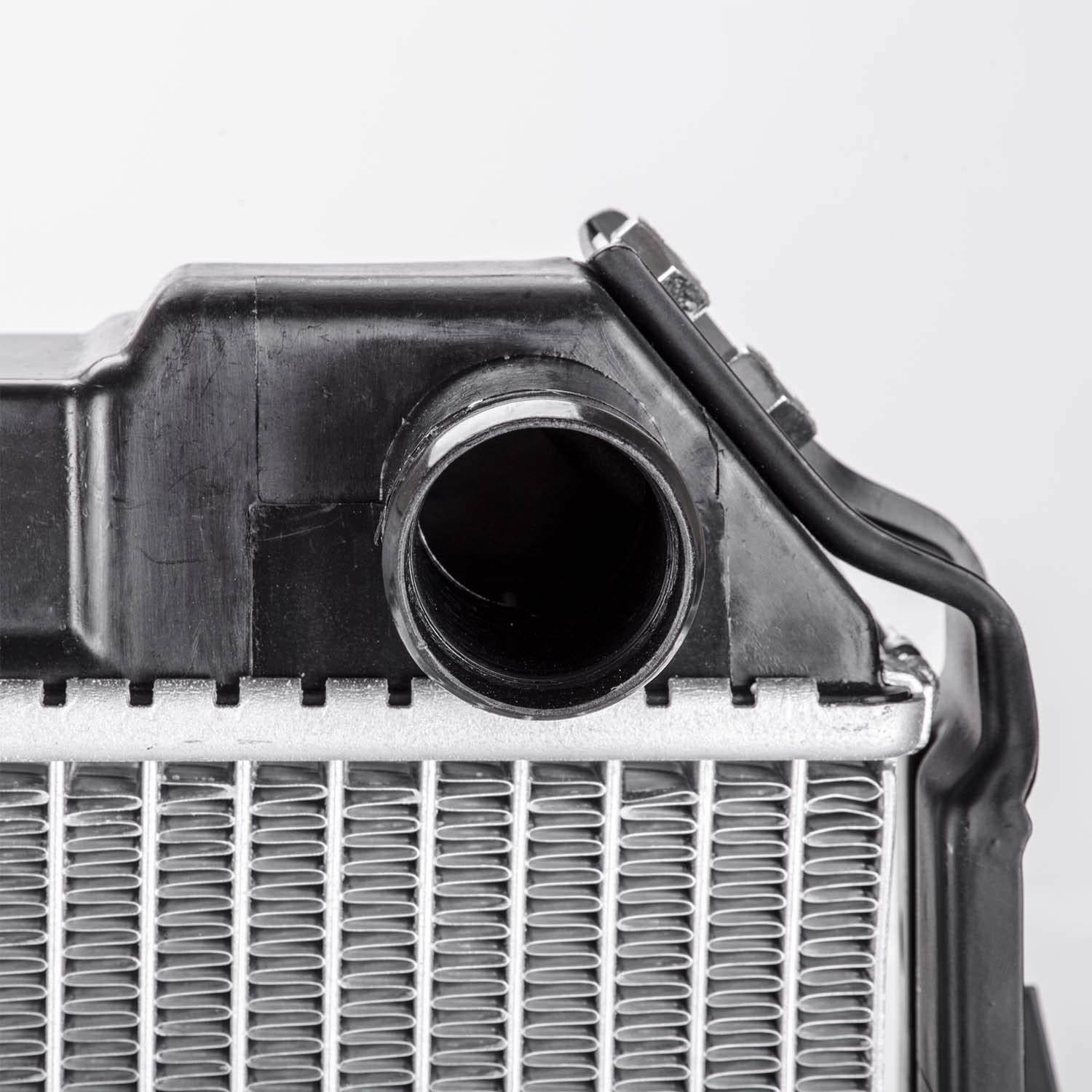 Compatible TYC 147 Radiator with 1986-1995 Toyota Pickup