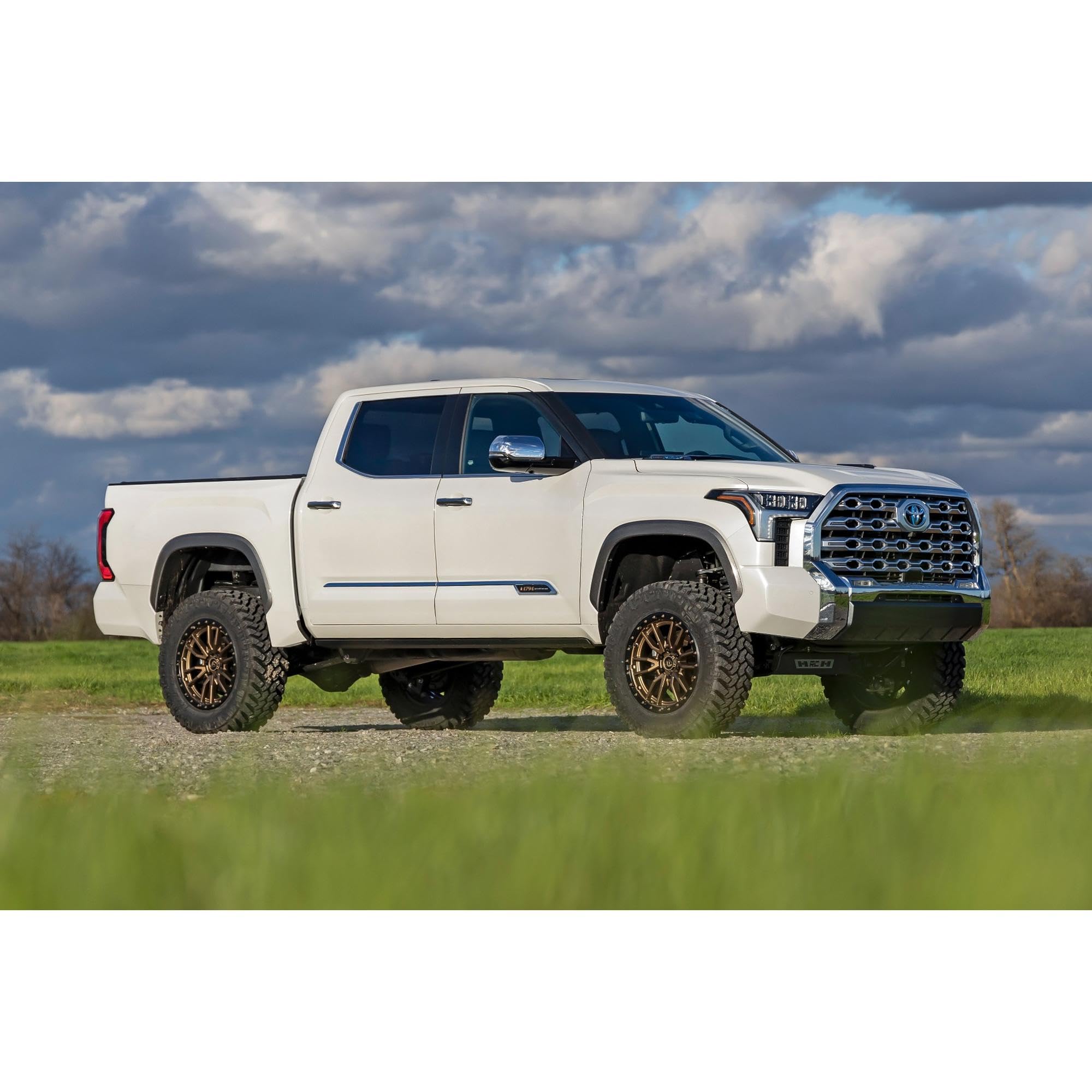 6" Inch Rough Country Lift Kit for 2022-2024 Toyota Tundra | Air Ride - 71800