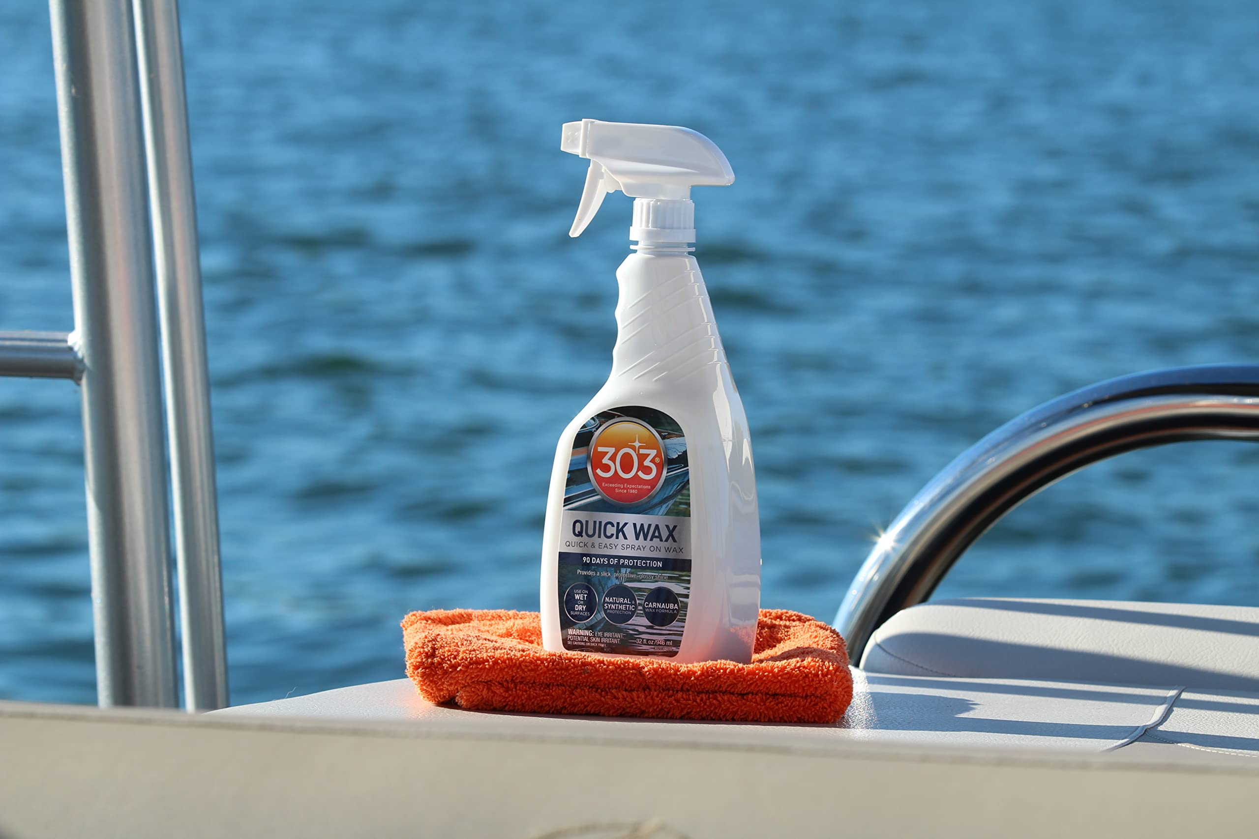303 Quick Wax Marine - Quick & Easy - 90 Days Of Protection - Provides a Slick, Protective, Glossy Shine - Use On Wet / Dry Surfaces - Carnauba Wax, 32oz. (30213)