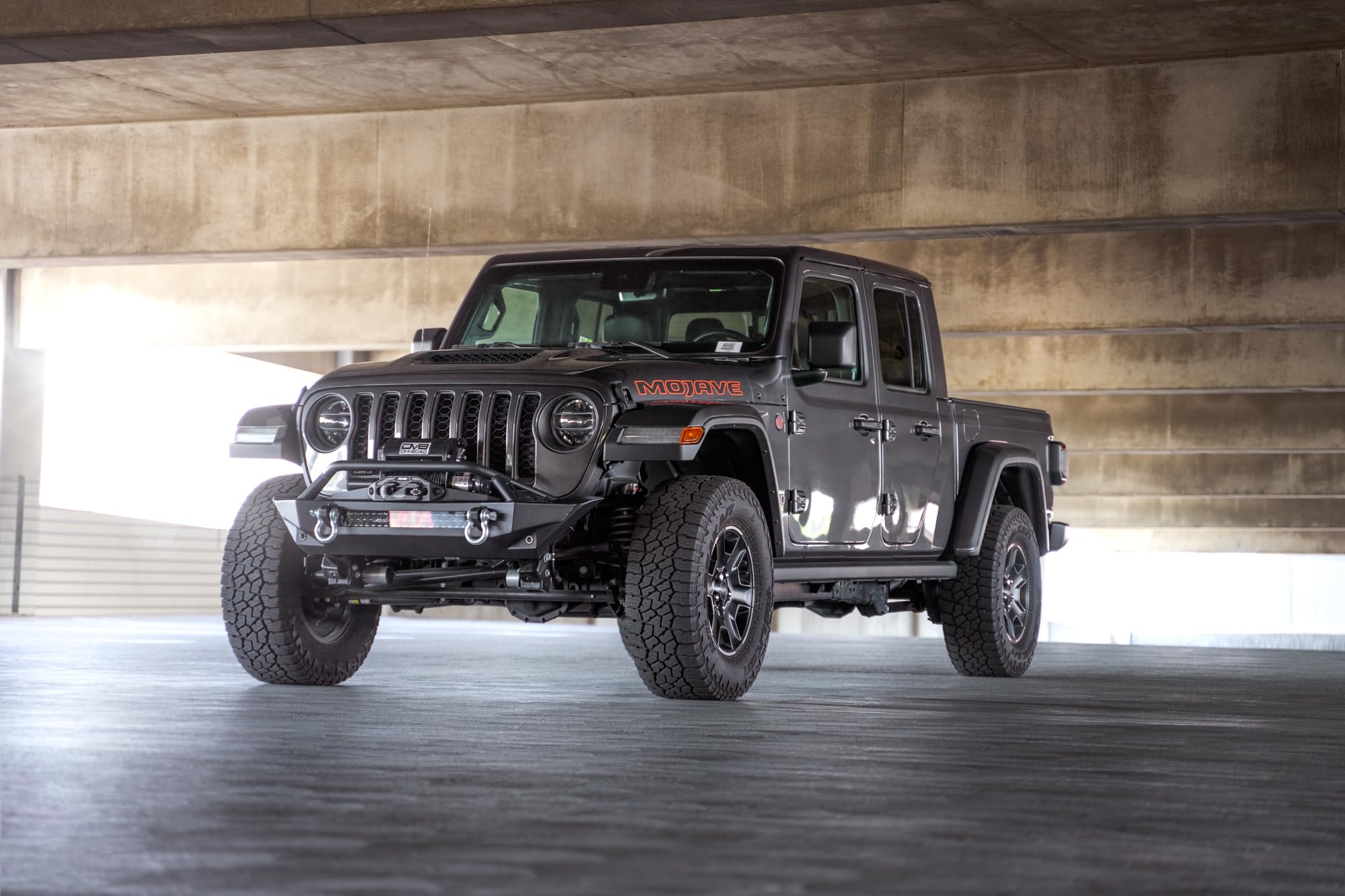 Stubby FS-1 Series Front Bumper for the 2007-2025 Jeep Wrangler JK/JL & Gladiator JT | High Clearance Stubby Winch Bumper | Tubular Bull Bar | Retains OEM Sensors | Fully Bolt-On | DV8 Offroad