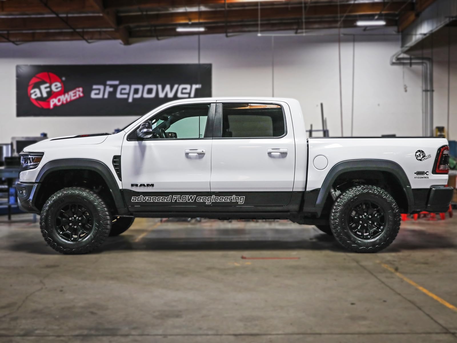 CONTROL aFe Power 3.0 IN Leveling Kit Red Fit RAM 1500 TRX 21-22 V8-6.2L (sc) 416-20T002-R