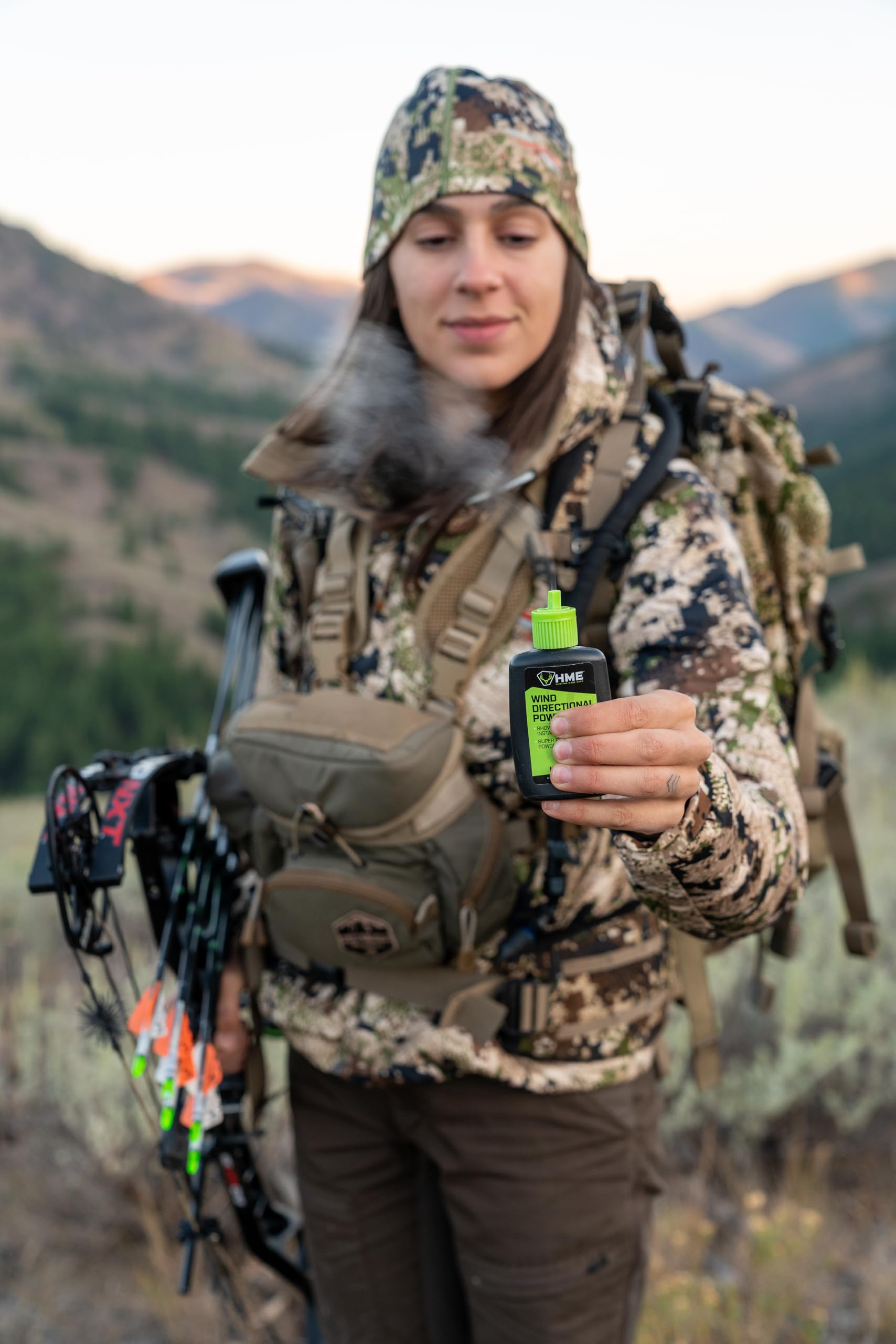 HME Portable Wind Indicator Lightweight Pocket Size Simple to Use Wind Direction Detection Powder - 28 Grams Capacity