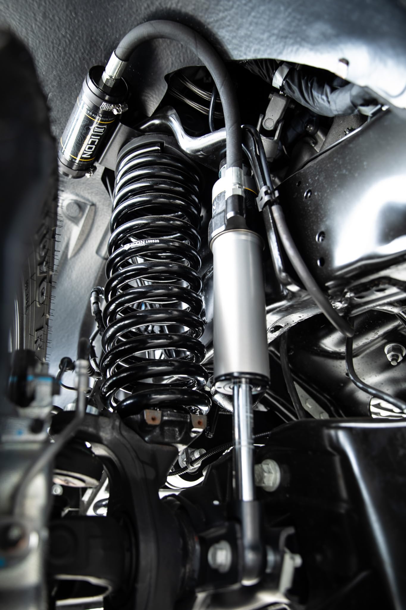 ICON VEHICLE DYNAMICS 62510 Icon Alloys Fsd Front 2.5" Dual Rate Spring Kit 05-19