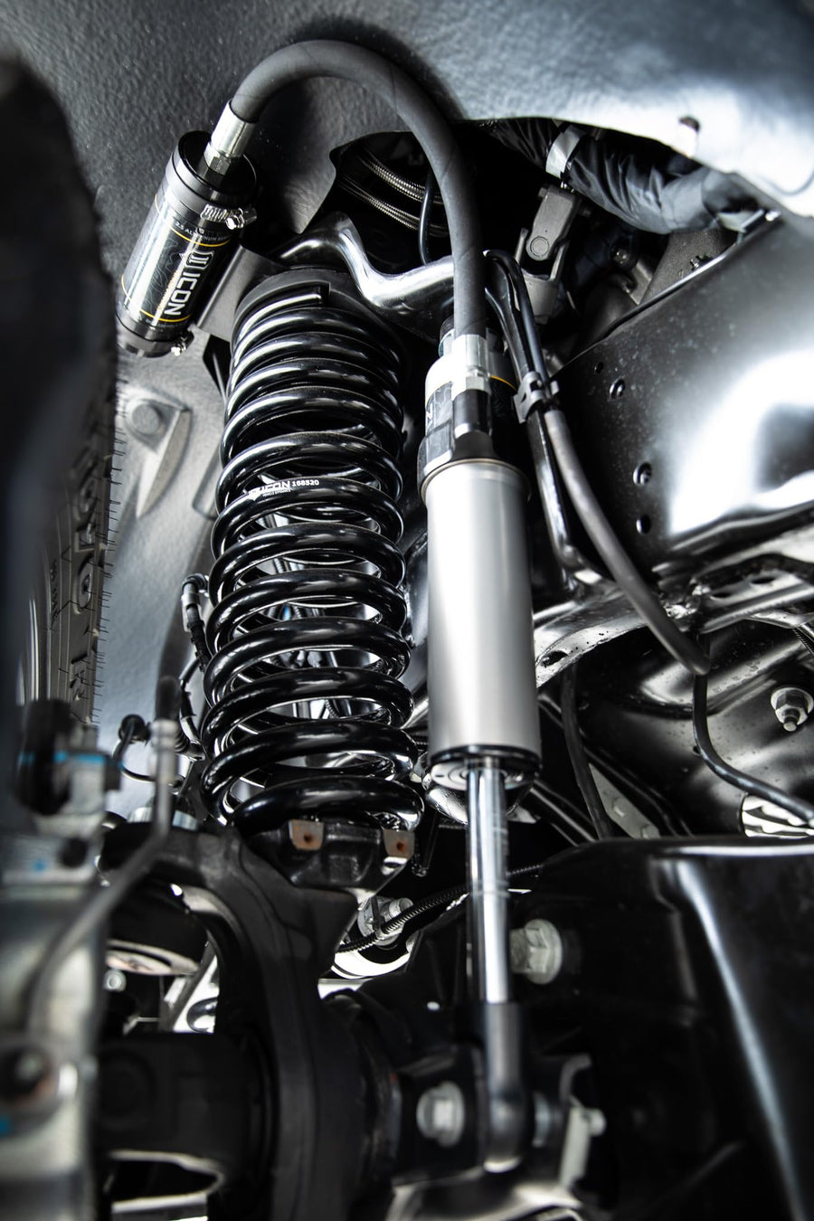 ICON VEHICLE DYNAMICS 62510 Icon Alloys Fsd Front 2.5" Dual Rate Spring Kit 05-19