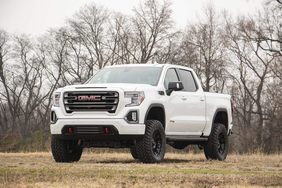 4" Lift Kit Rough Country for 19-24 Chevy/GMC 1500 TrailBoss/AT4 | Gas - 27531