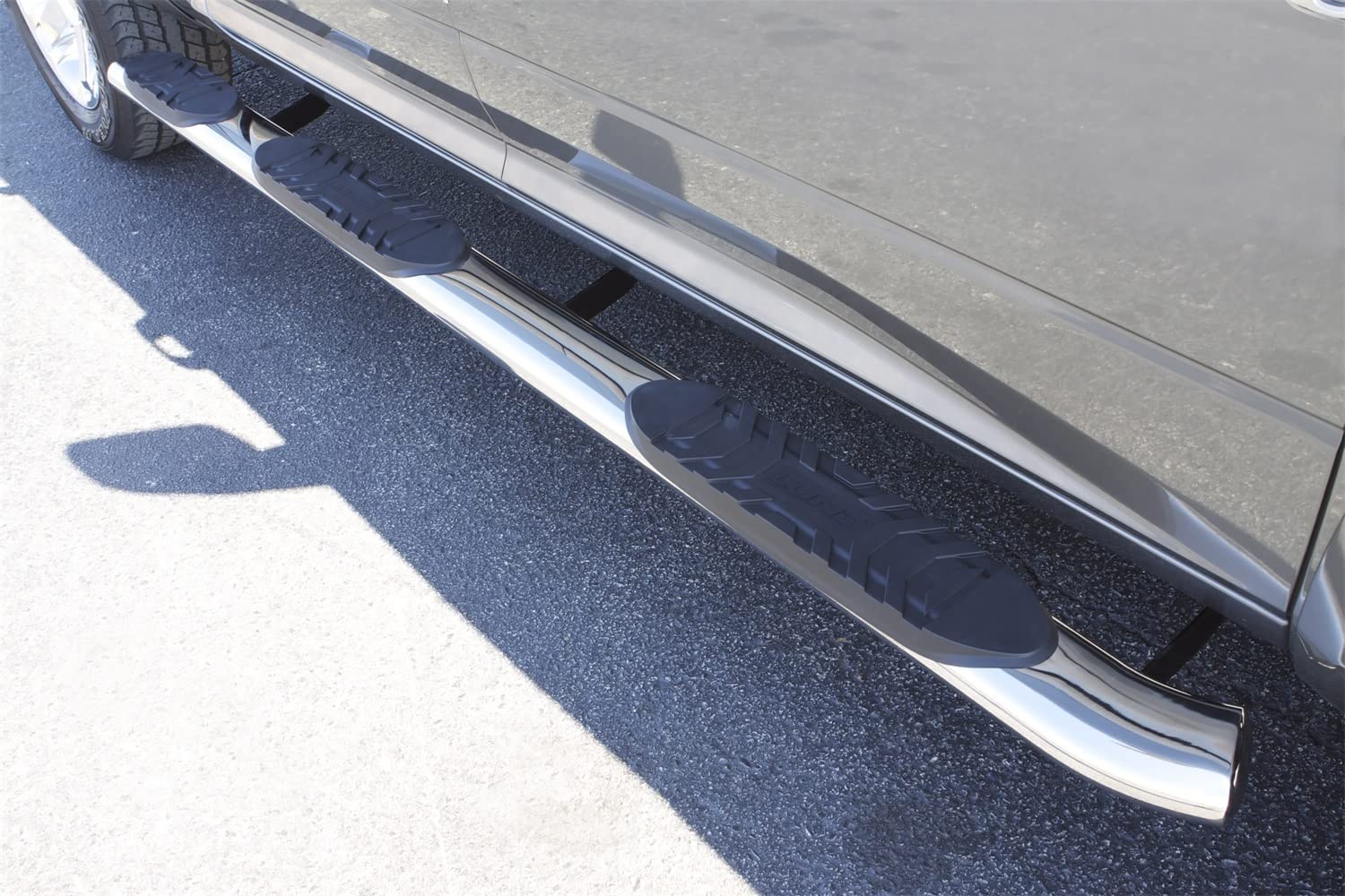 Lund RealTruck 24497043 Polished Stainless Steel 5" Oval Wheel-to-Wheel Nerf Bars for 2009-2018 Dodge Ram 1500 Crew Cab with 5.5' Bed; Rocker Panel Mount
