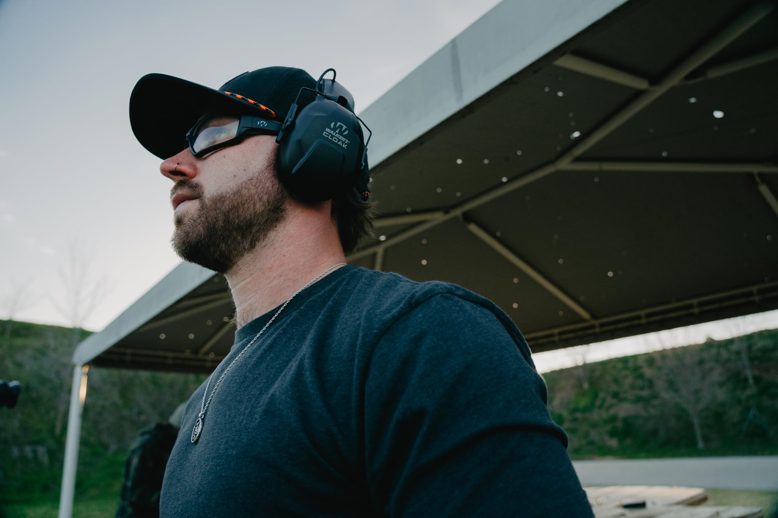 Cloak WALKER'S Dual Mic Sound-Enhancing 23-25dB Noise Reduction Rating Hunting Gun Range Shooting Hearing Protection Electronic Muffs, 2 AAA Batteries Included