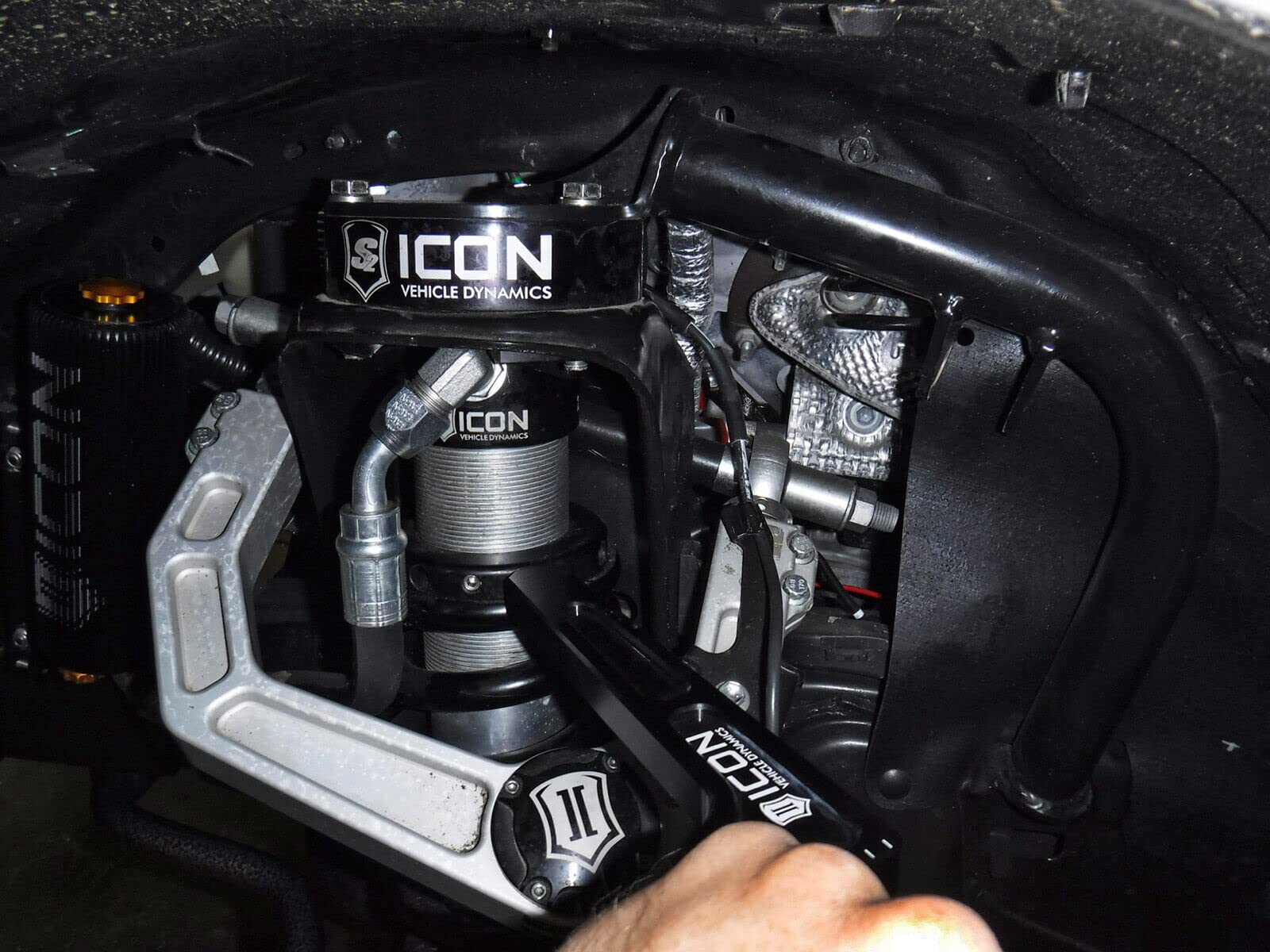 ICON Vehicle Dynamics 0-1.5" Lift ICON 2.5 VS Piggyback Reservoir Shocks, Pair, Compatible with 2016-Up Nissan Titan XD, 87705P