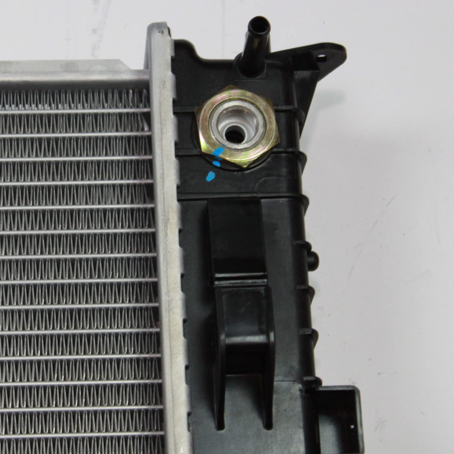 Radiator TYC 13187 Compatible with 2007-2010 Lincoln MKZ
