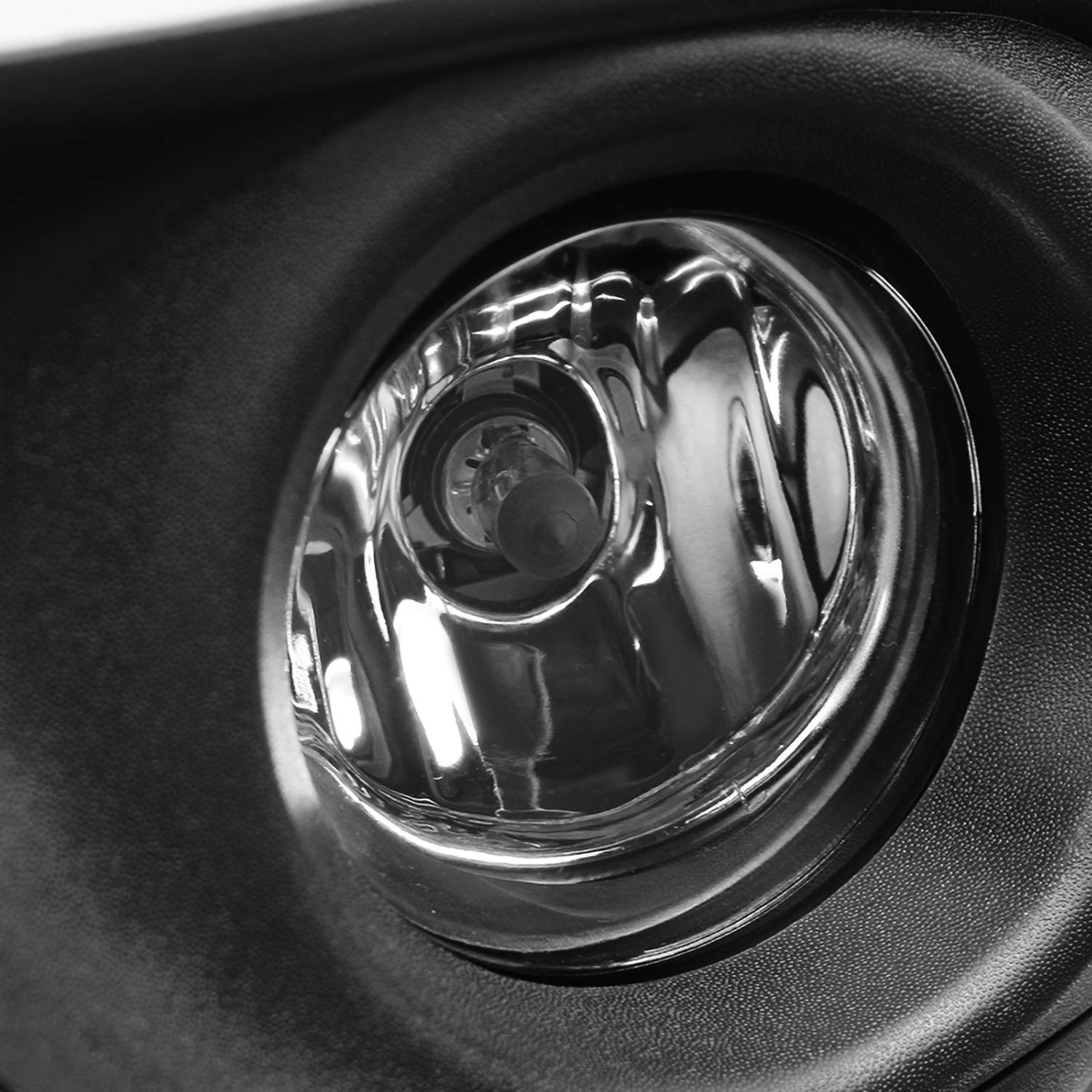 Clear Lens Fog Lights SPEC-D TUNING + H11 Bulbs + Switch Included Compatible with 2015-2017 Nissan Versa 4Dr Sedan L+R Pair Assembly