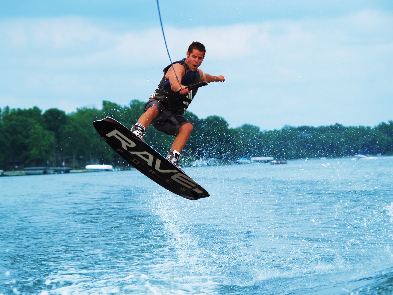 Lyric 2 RAVE Sports Wakeboard with Advantage Boots