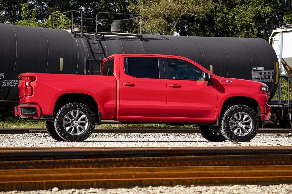 3.5" Rough Country Suspension Lift Kit with Vertex Coilovers & Vertex Shocks for GMC Sierra 1500 (2019-2024 w/Multi-Leaf Spring) - Silver Control Arms