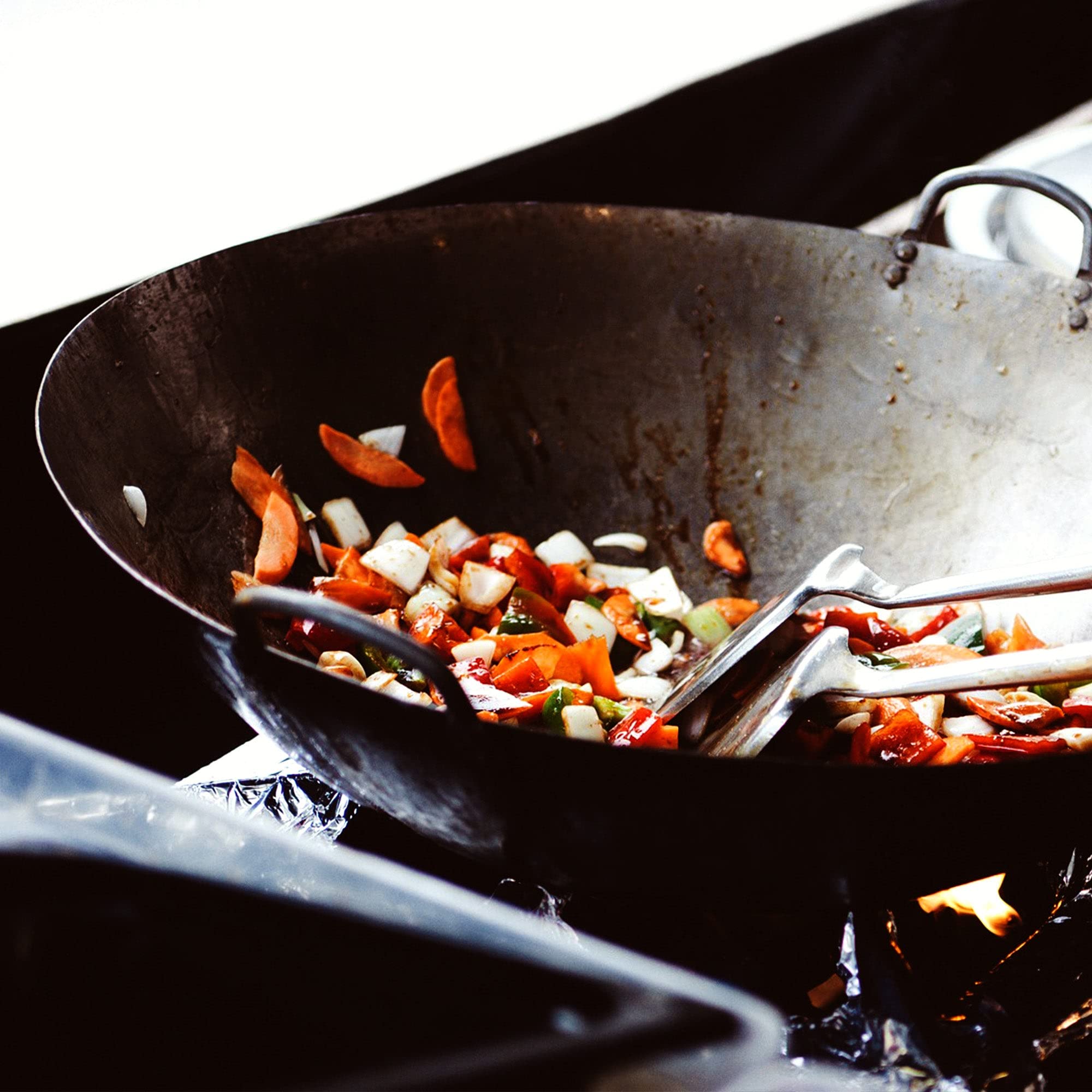 Bayou Classic Steel Flat Bottom Wok 8540 Features Heavy Duty Riveted Handles Sloping Sides Perfect For Stir Frying