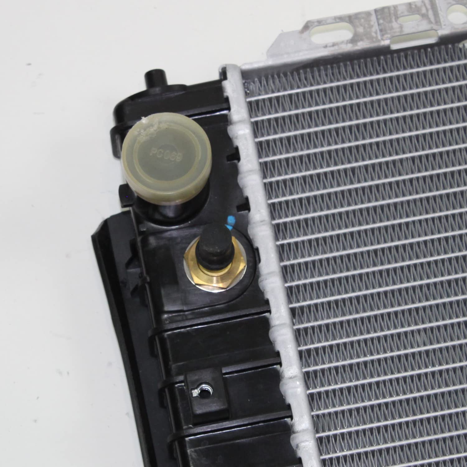 Radiator TYC 13067 Compatible with 2005-2007 Ford Escape