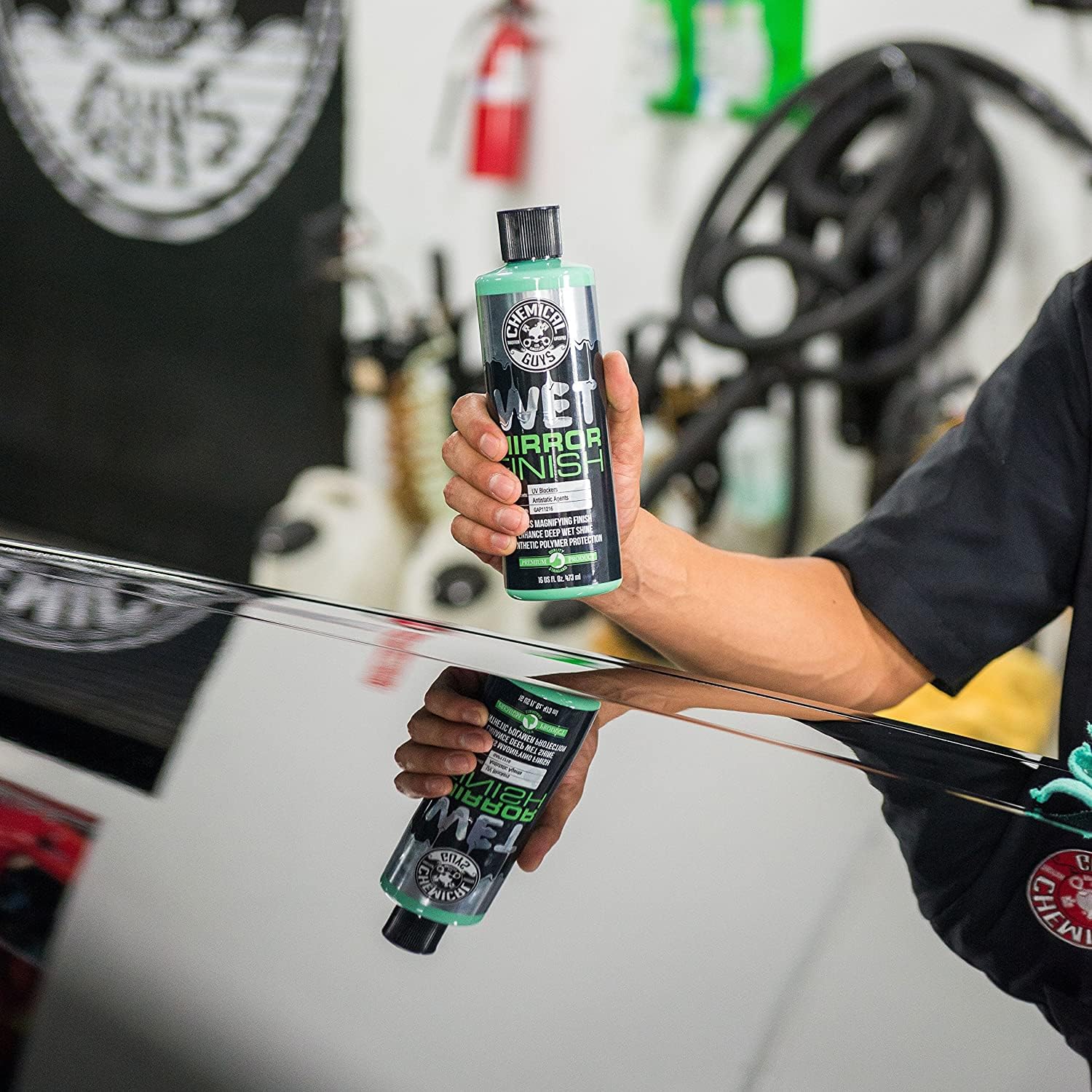 Chemical Guys High Gloss Wet Mirror Finish Glaze - Reflective Shine Enhancer & Car Paint Glaze for Trucks, SUVs, Motorcycles, and RVs - Safe for Clear Coat, Chrome, and Paintwork, 16 oz