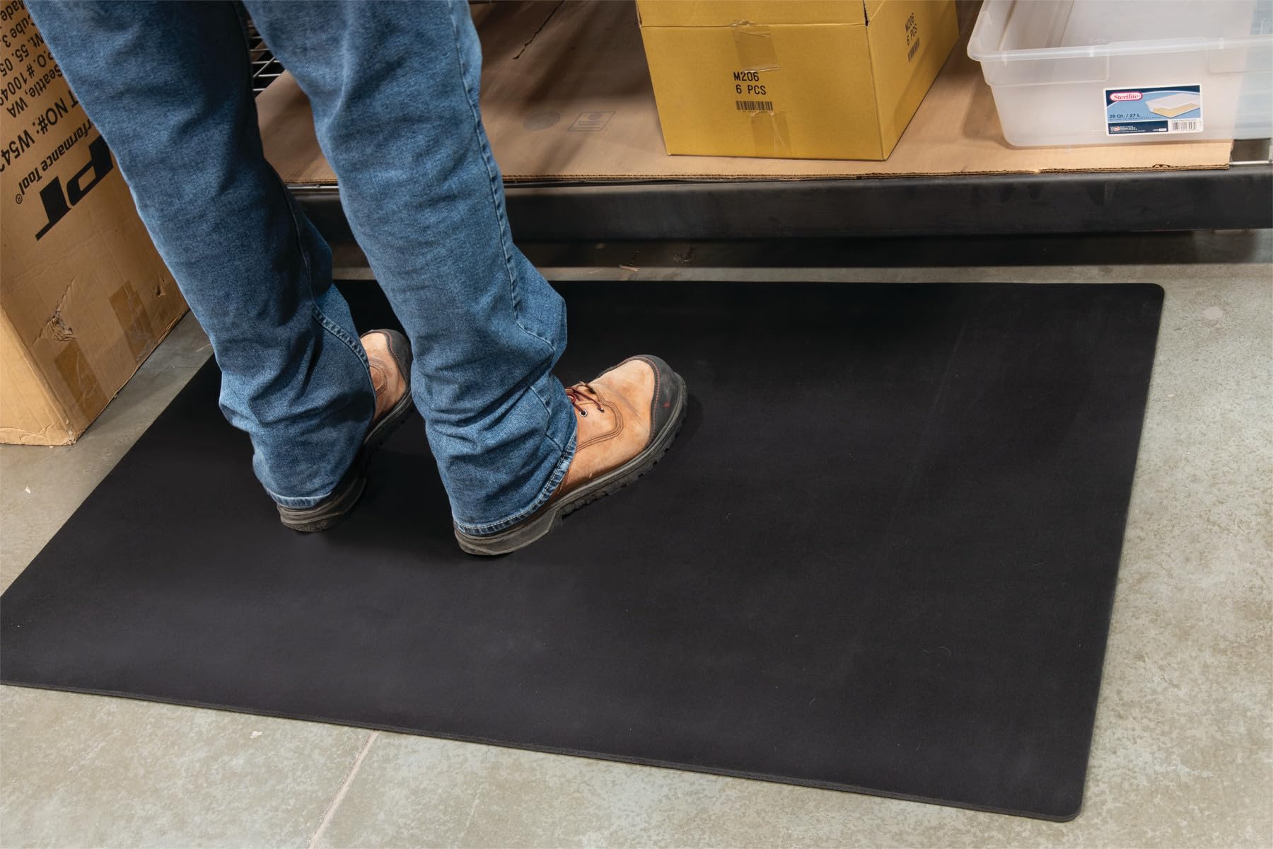W7702 Performance Tool 48 x 30 Anti-Fatigue Floor Mat