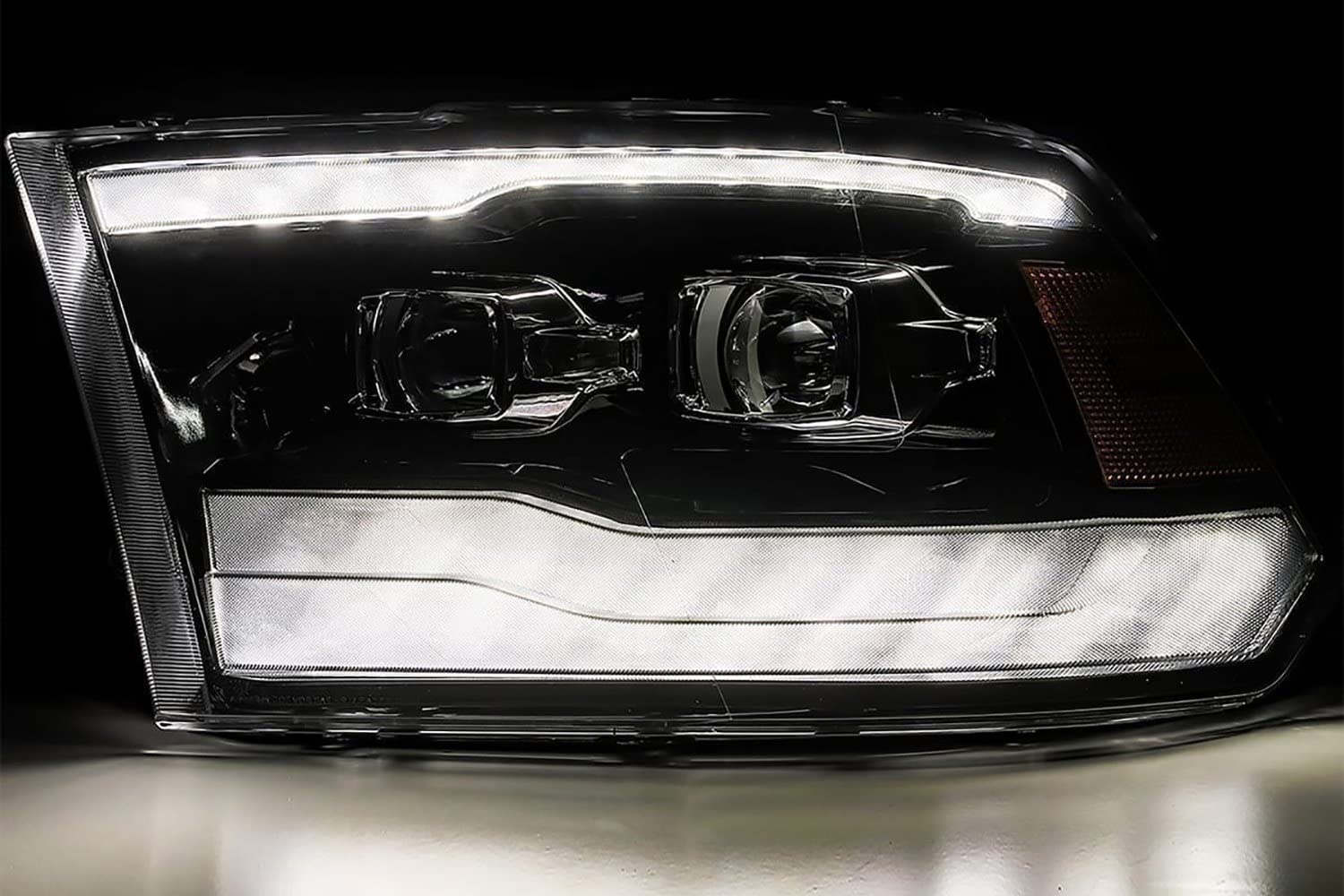 09-18 Dodge Ram 1500 AlphaRex (880542) PRO-Series Projector Headlights Plank Style Alpha Blk w/Seq Signal/DRL