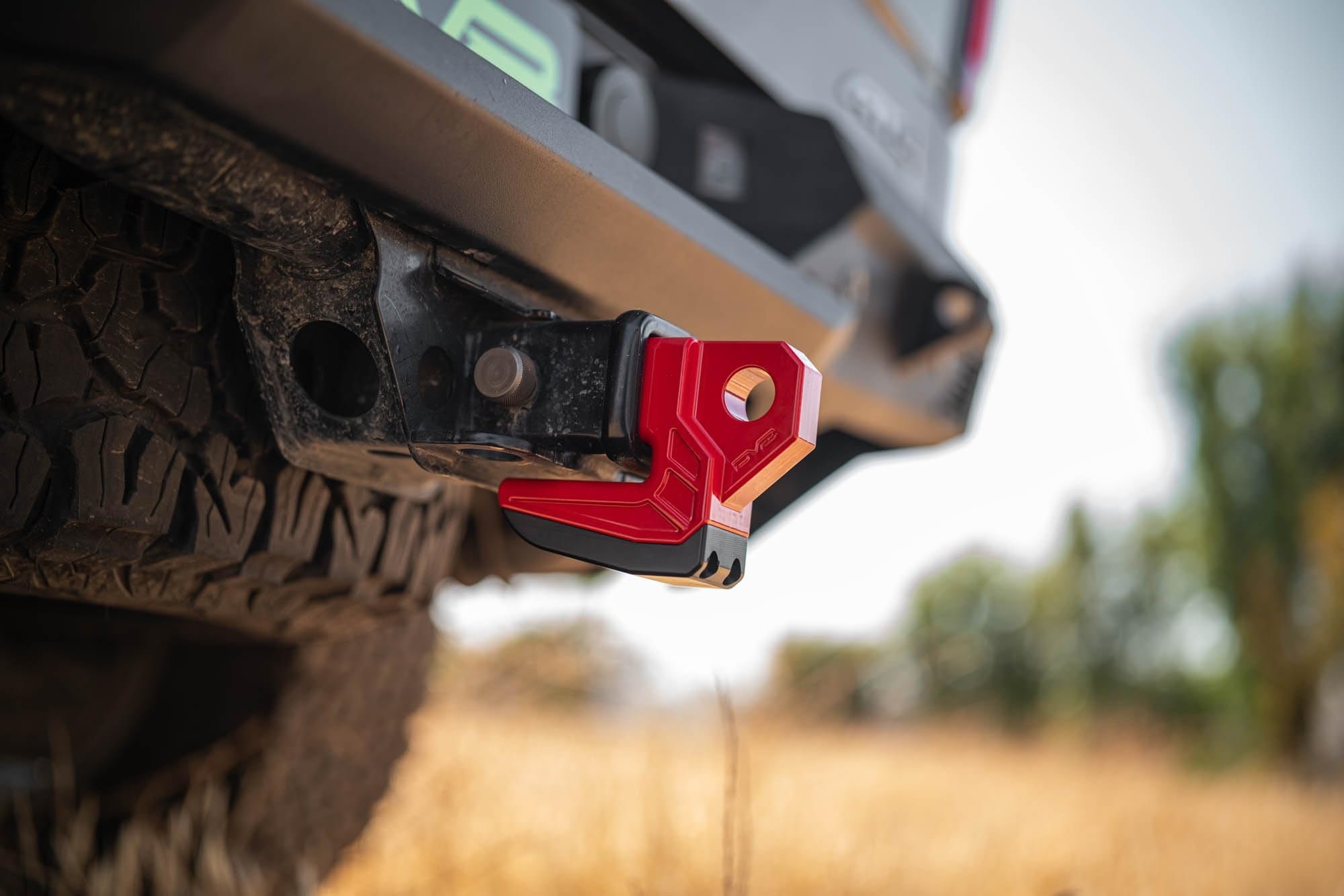 Xtract Hitch Skid Plate DV8 Offroad | Rear Skid Plate Hitch Mounted | 1" Thick Mount for 3/4" D-Ring | Designed to Mount to 2" Receiver with a 5/8" Pin | 13,000 lb Working Load Limit (Red)