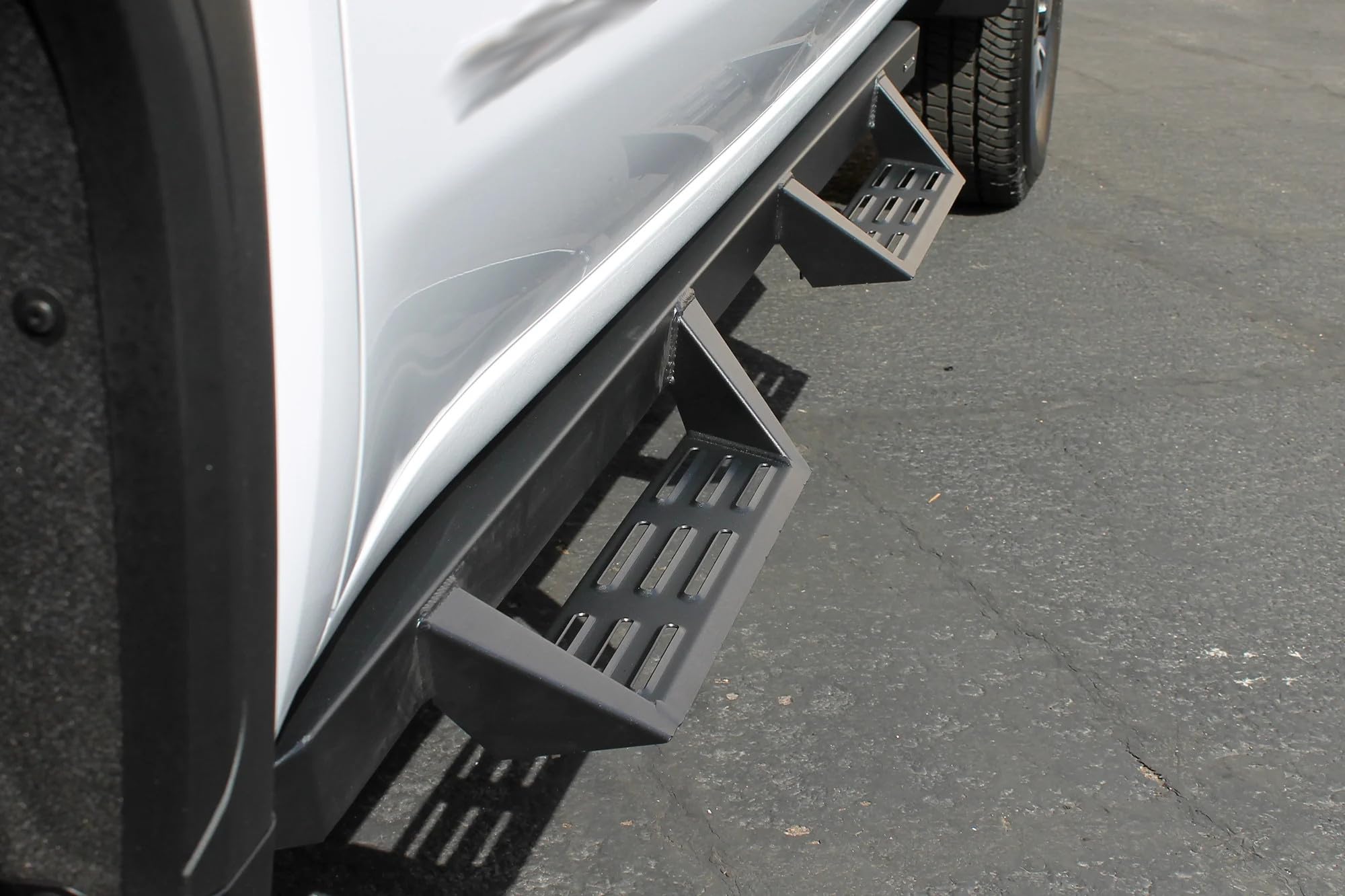 Black Magnum RT Gen 2 Drop Steps Running Boards Compatible with Crew Cab 2019-2026 Silverado Sierra 1500 and 2020-2026 2500/3500 HD