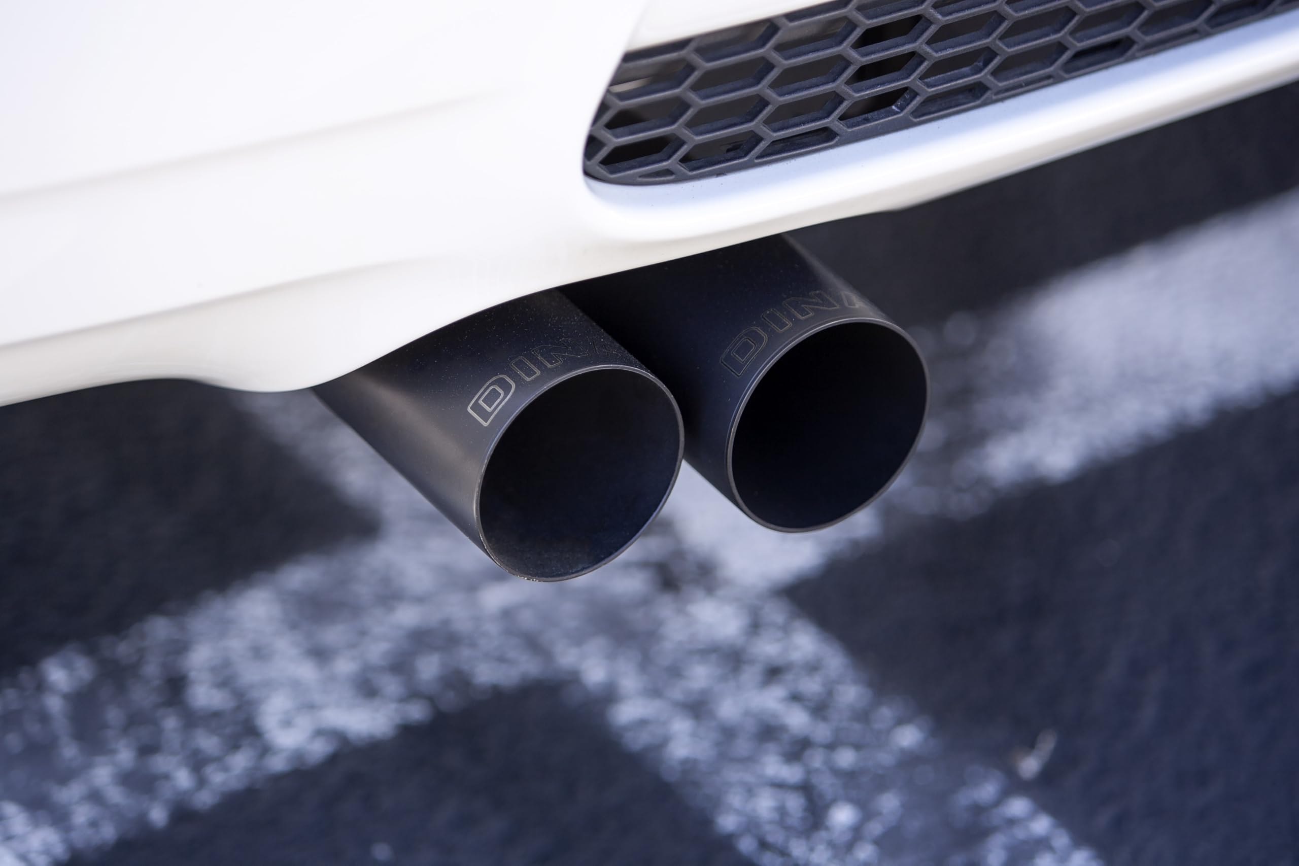 Dinan Free Flow D660-0028 Axle-Back Exhaust - Compatible with 2008-2011 BMW M3