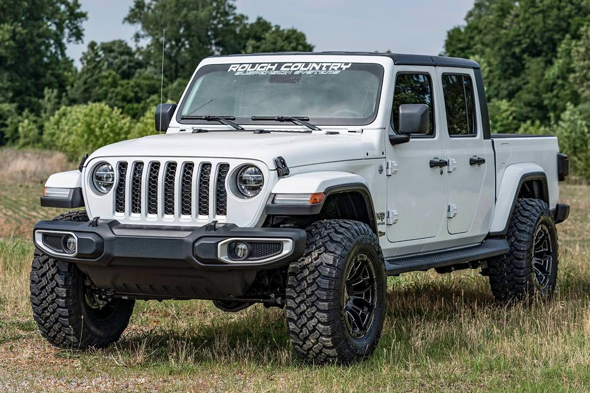 2.5" Rough Country Leveling Kit with M1 Monotube Shocks for Jeep Gladiator JT (2020-2023) - Fits up to 35" Tires