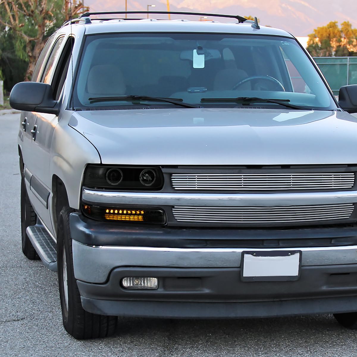 Smoke LED Halo Projector Headlights + LED Bumper Lights SPEC-D TUNING Compatible with 1999-2002 Chevy Silverado 1500/1500HD/2500/2500HD/3500, Left + Right Pair Headlamps Assembly