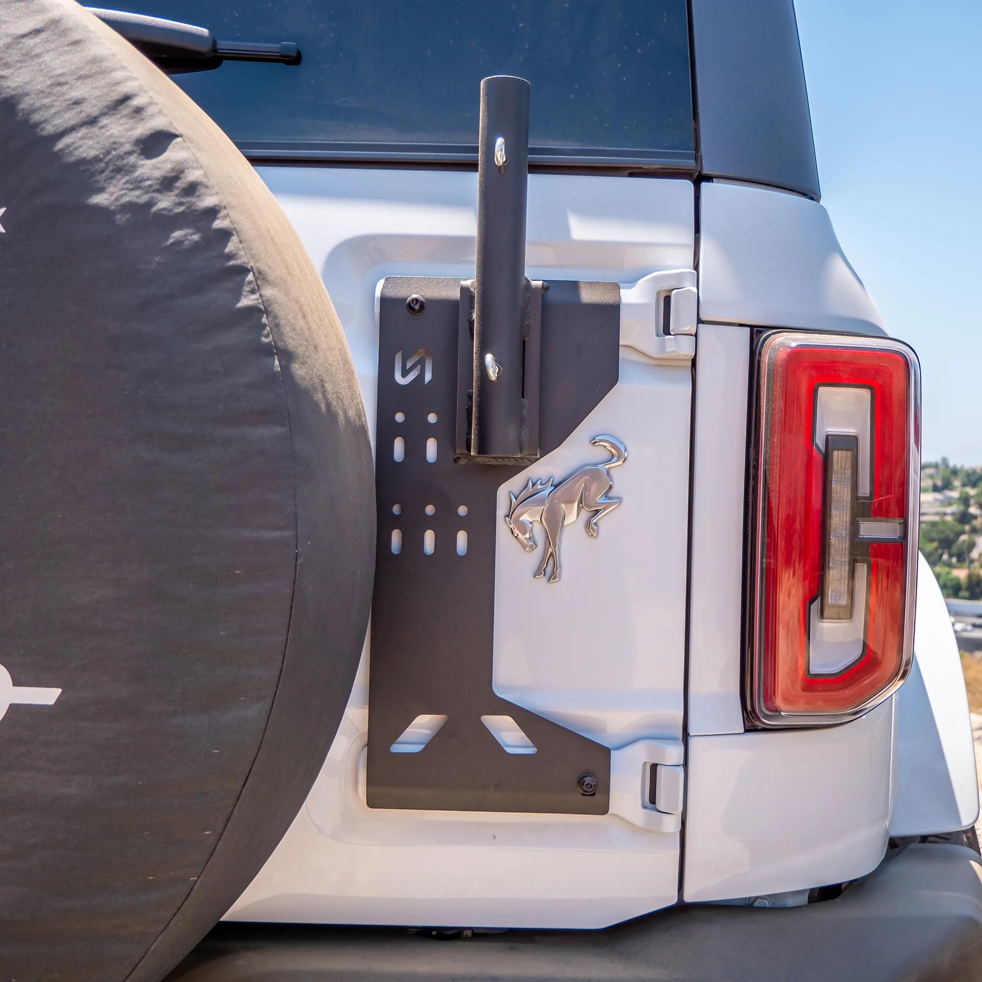 2021+ Ford Bronco Turn Offroad Tailgate Flag Mount