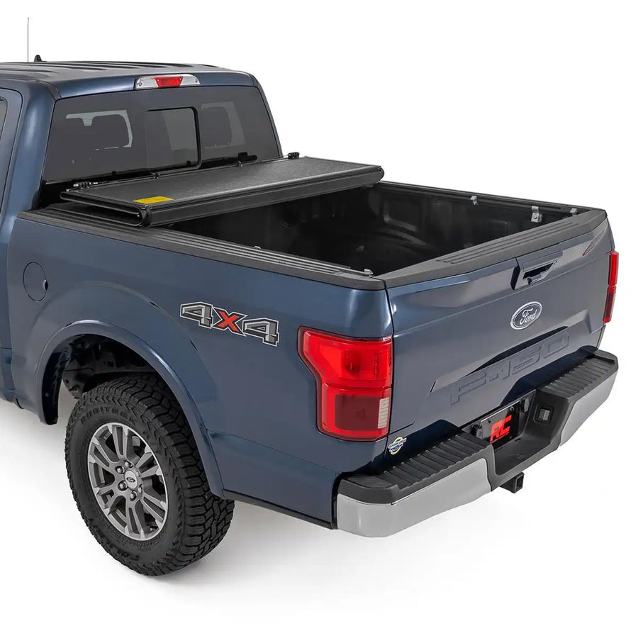 Hard Tri-Fold Tonneau Cover Rough Country for Ford F-250 & F-350 Super Duty (2017-2026) - Low-Profile Aluminum Truck Bed Cover, Fits 6'10 (81.9") Bed