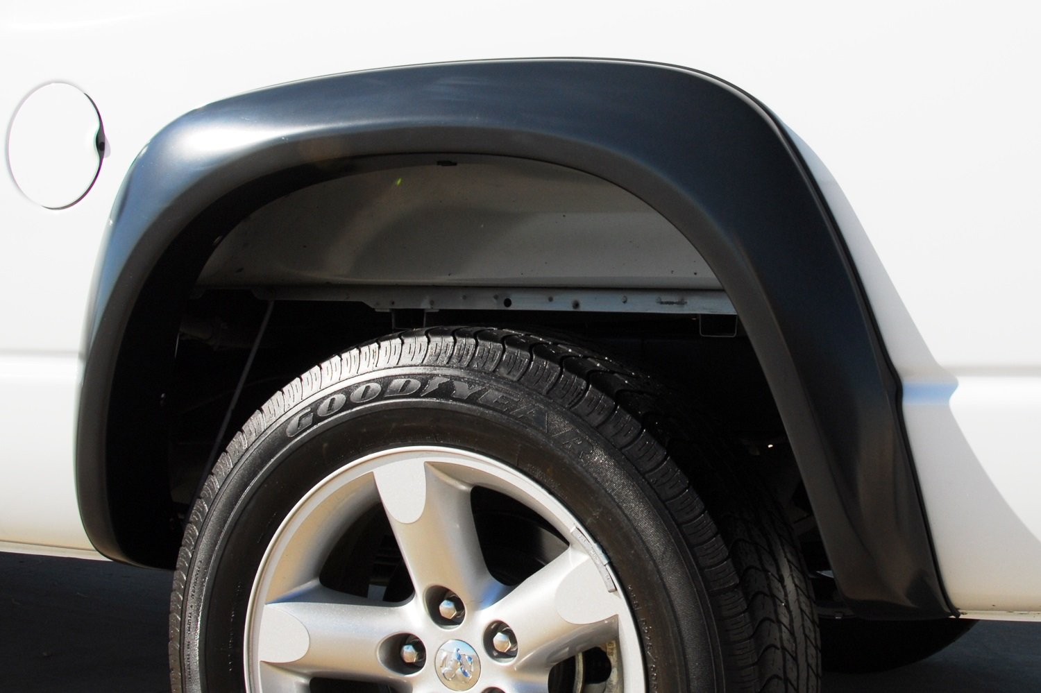 Lund Elite Series Black Extra Wide Style Standard Rear Fender Flare - 2 Piece EX203SB
