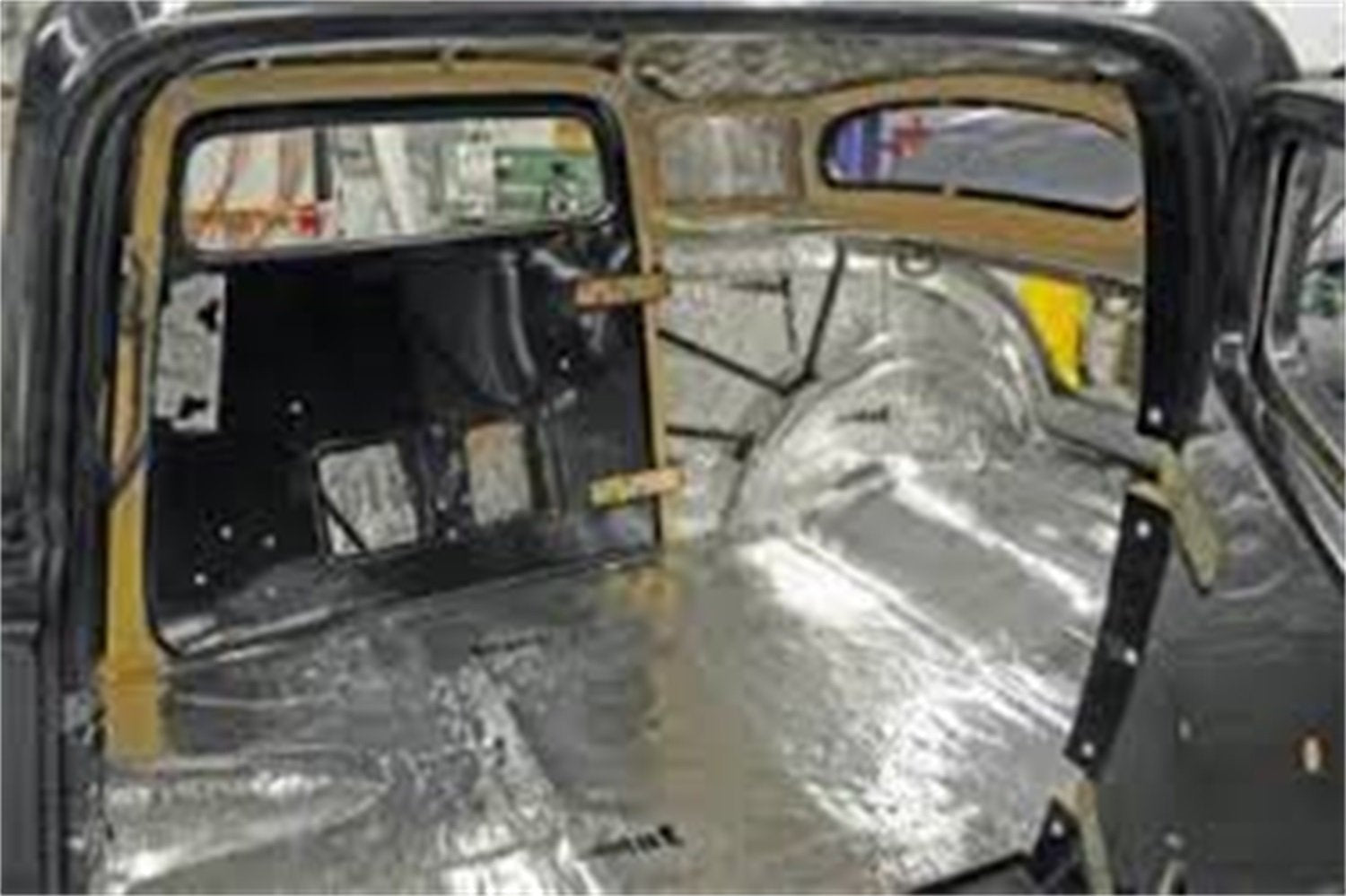 HushMat Sound and Thermal Insulation Kit 61305 (1997-2003 Reg and Ext Cab Ford Trucks)