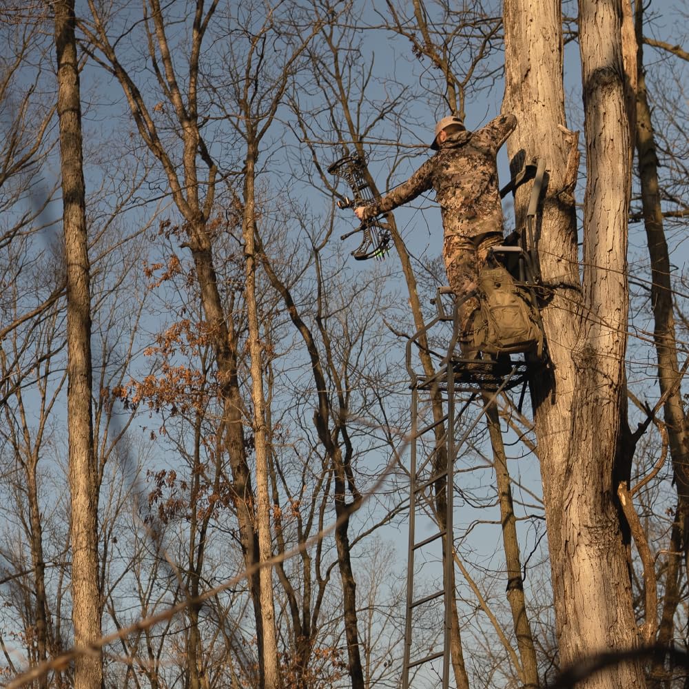 Prevail BOG Day Pack with 1700 Cubic in Capacity, 1.7 lbs, and Heavy-Duty Zippers and Buckles for Hunting, Outdoors