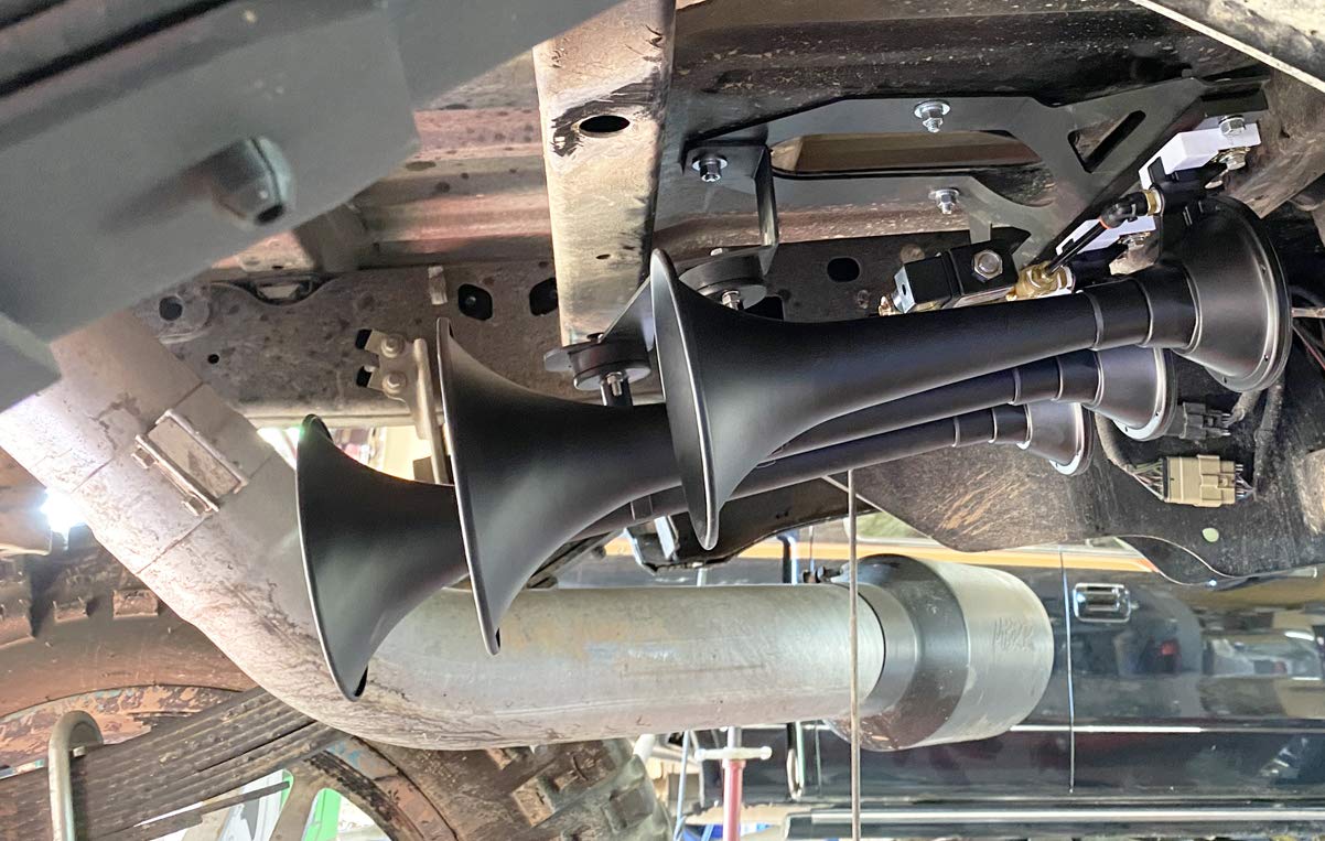 Train Horn Kleinn with Spare Tire Location Horn Mount