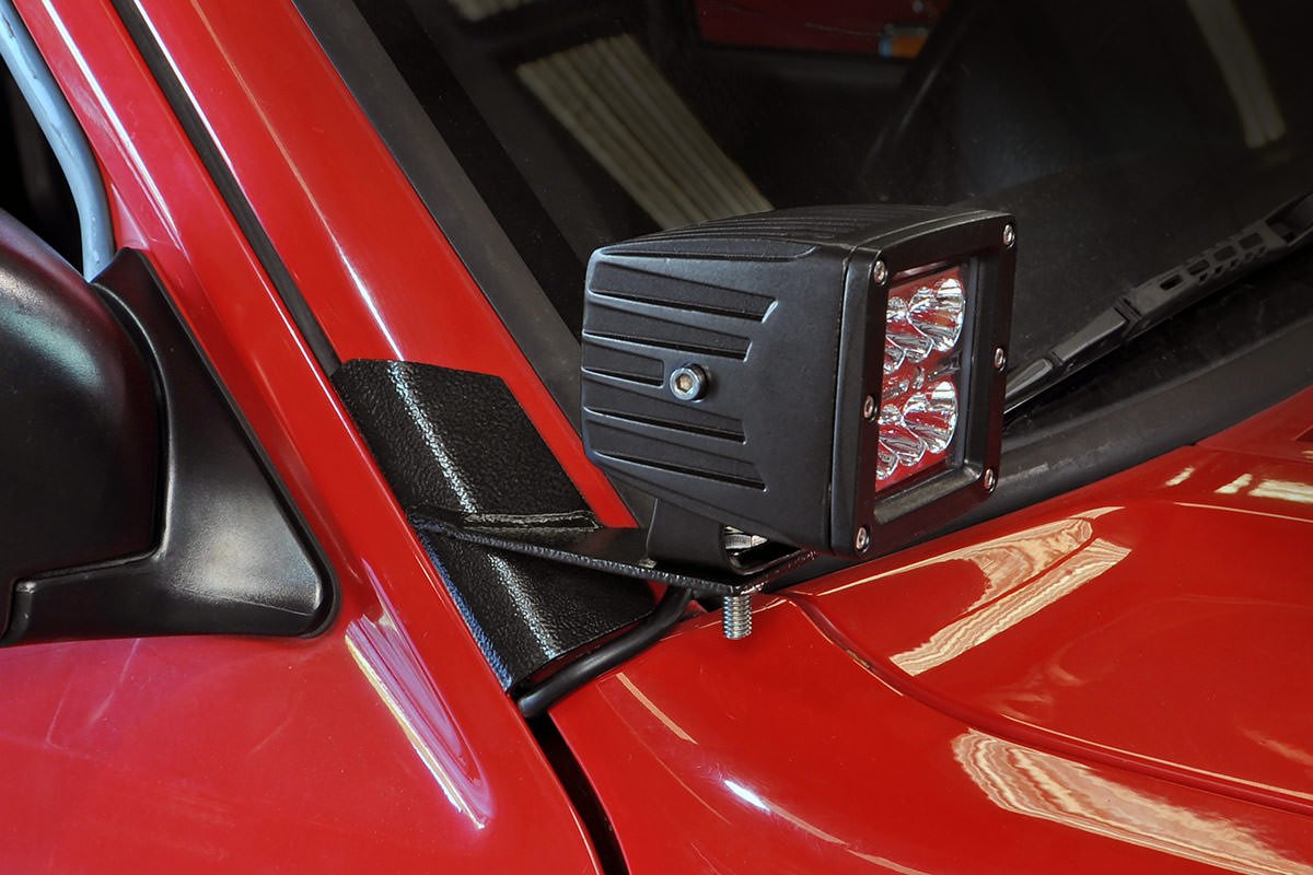 Rough Country LED Brackets Lower Windshield for 84-01 Jeep Cherokee XJ - 70525 , Black