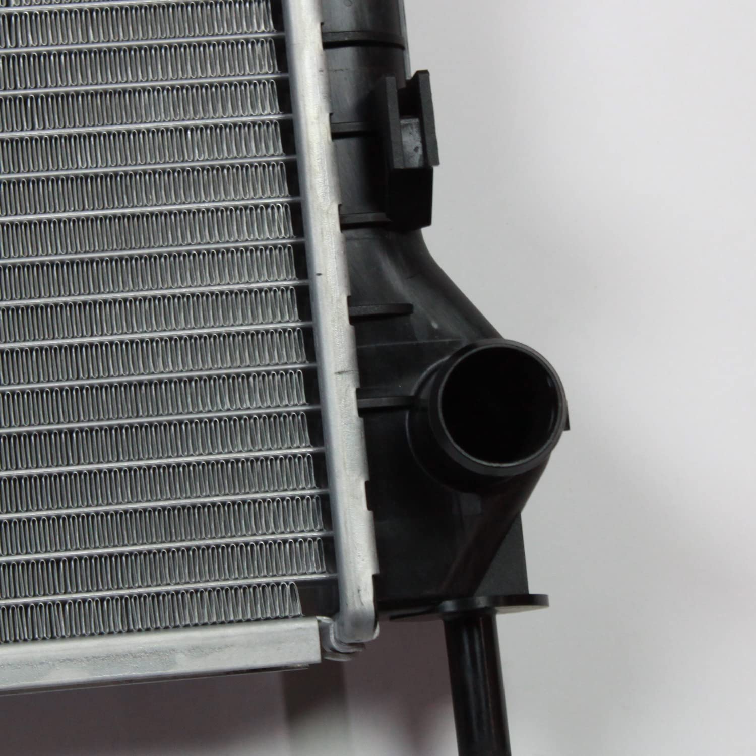 Radiator TYC 13184 Compatible with 2010-2013 Ford Transit