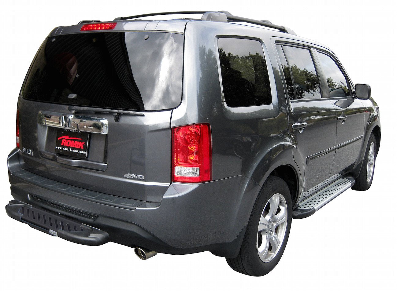 Hitch Step Rear 2 Inch Assists Black RAL-TB Romik Part # 602419