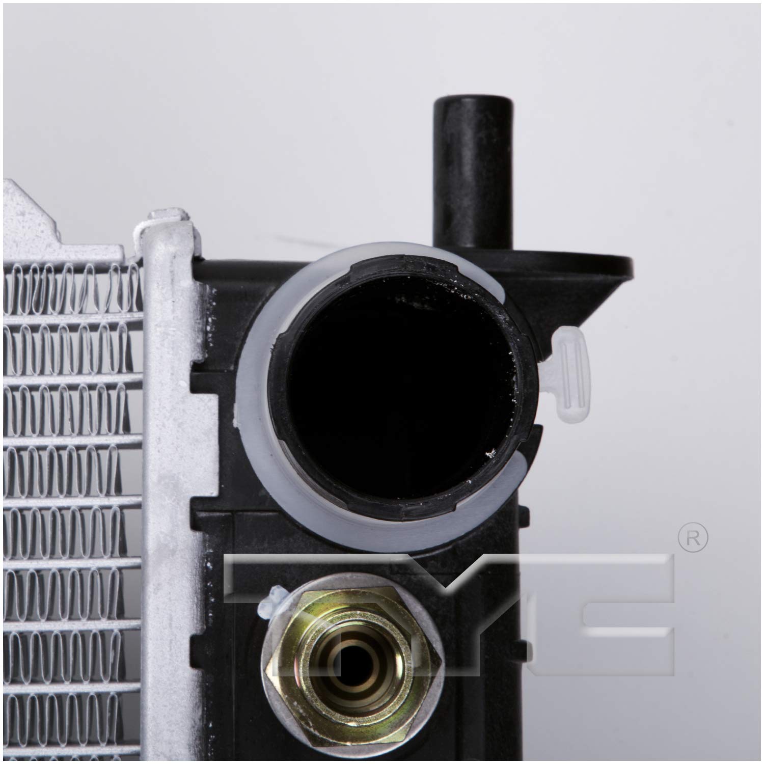 Radiator TYC Compatible with 1999-2003 Ford F-250