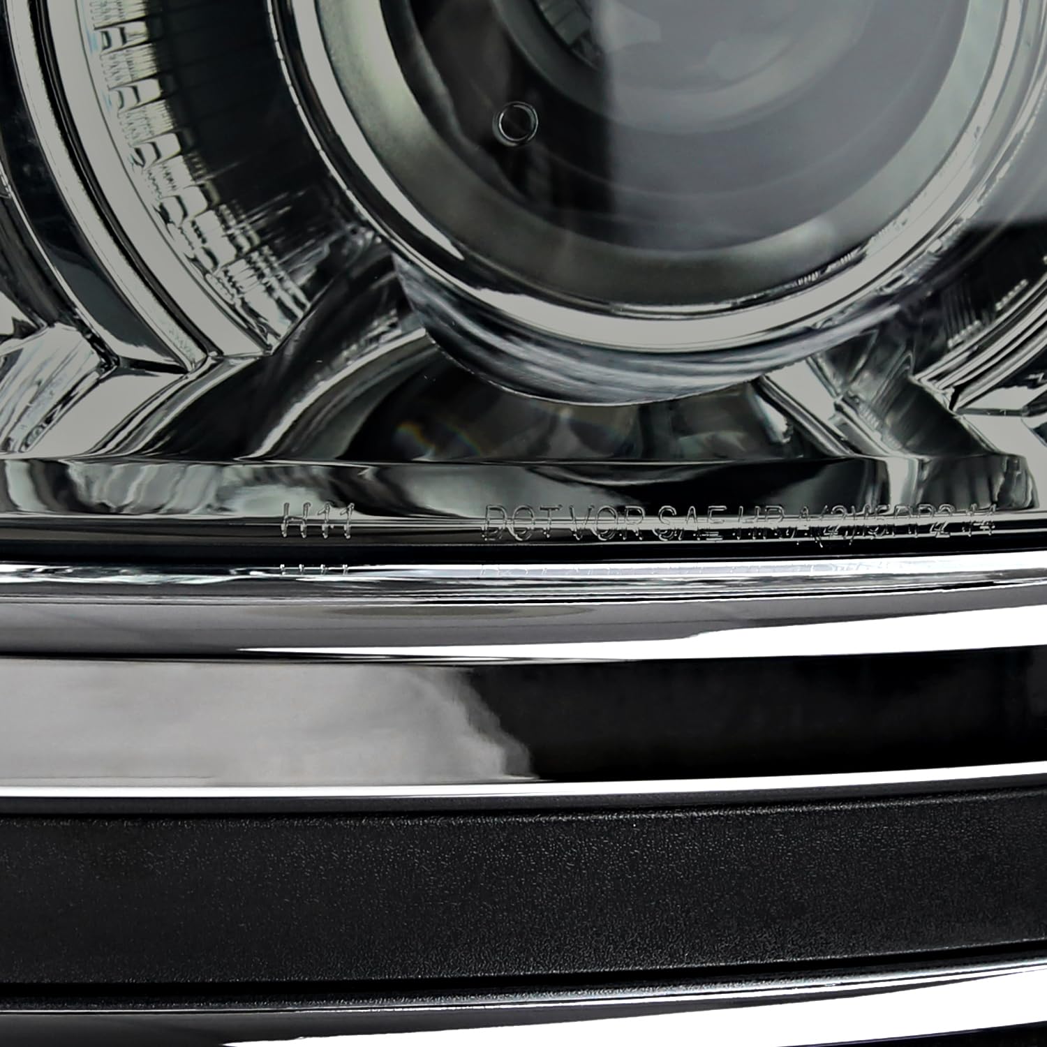 Light Smoke Spec-D Tuning Projector Headlights w/Silver Trim Compatible with 2014-2015 Chevy Silverado 1500, Left + Right Pair Headlamps Assembly