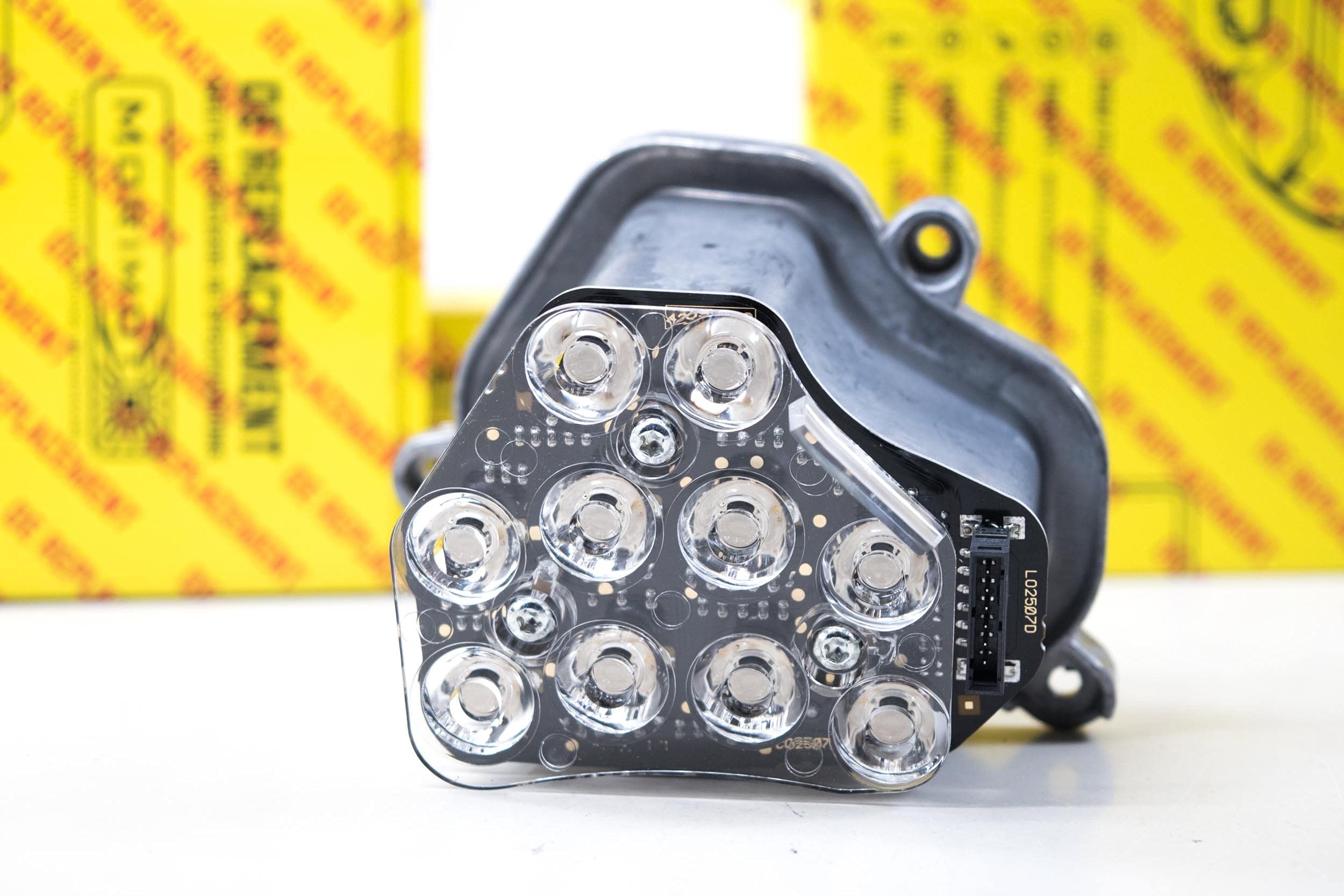 BMW F10 / F18 Morimoto OE Driver Replacement, fits Turn Signal Module (LH), Direct Plug and Play Replacement for Part Number: 63117271901 (1x MR030)