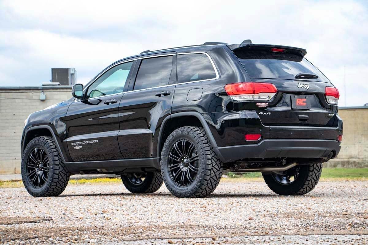 2.5 Lift Kit Rough Country w/N3 Struts for 16-22 Jeep Grand Cherokee WK2-91430