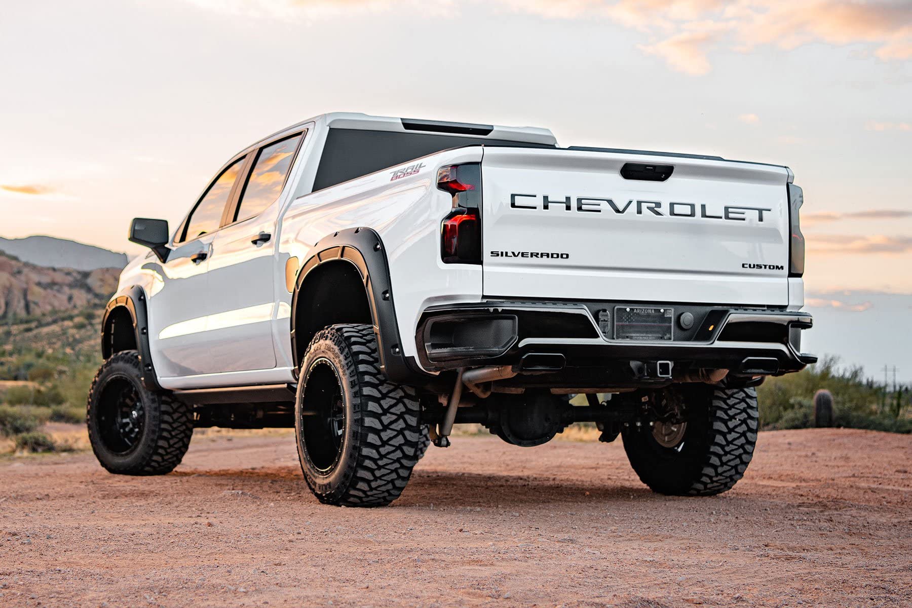 Defender Fender Flares Rough Country for Chevy Silverado 1500 (2019-2026 & Refresh) - 2" Extra Tire Coverage, UV-Resistant ABS, Flat Black (Set of 4)