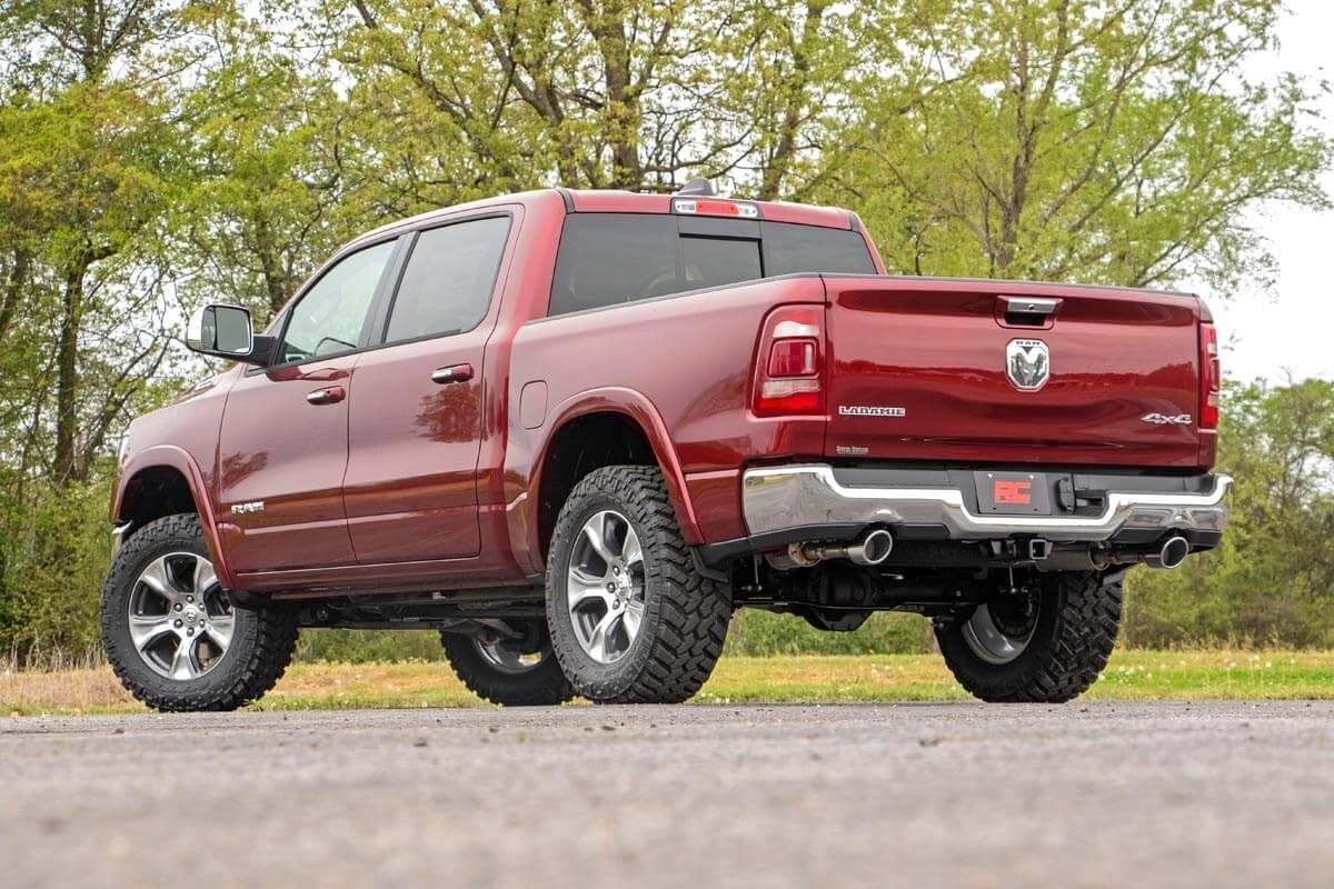 3.5" Rough Country Lift Kit w/N3 Shocks for 2019-2024 Ram 1500 4WD - 31430