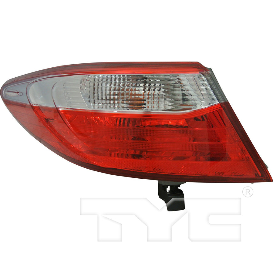 15-16 TYC 11-6738-00-9 OUTER TAIL LIGHT DRIVER ASSEMBLY Compatible with TOYOTA CAMRY CAPA