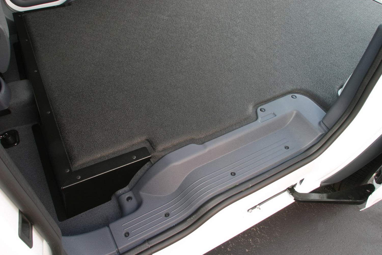 Vantred Bedrug 14+ Transit Connect VTTC14S 104.8" Short Wb