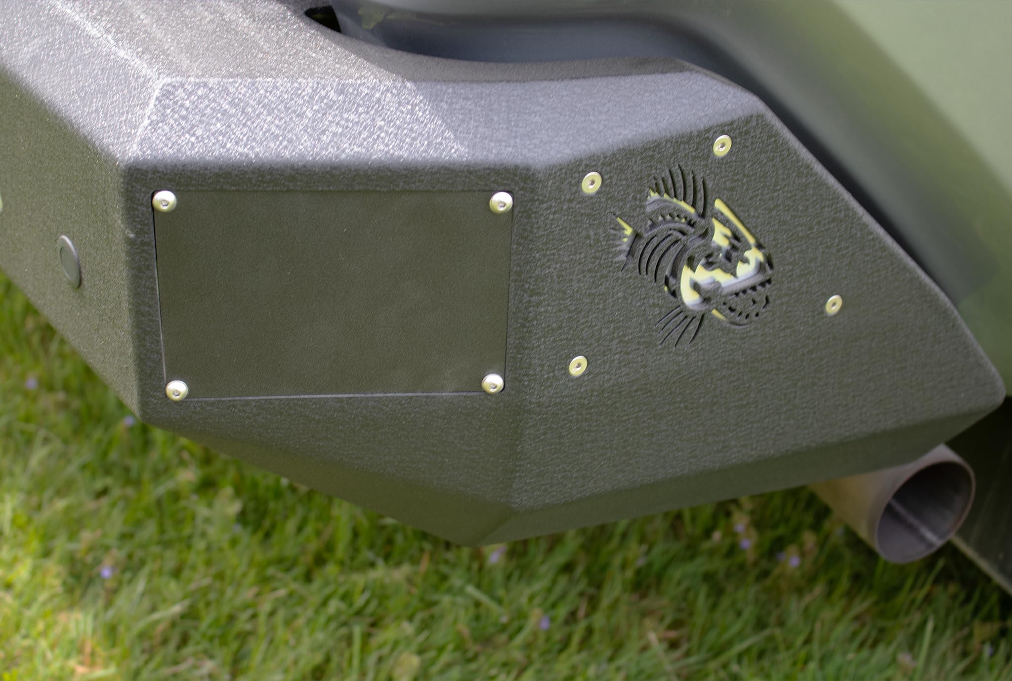 FB22391-2014-2021 FISHBONE Compatible with/Replacement for Toyota Tundra Rear Bumper