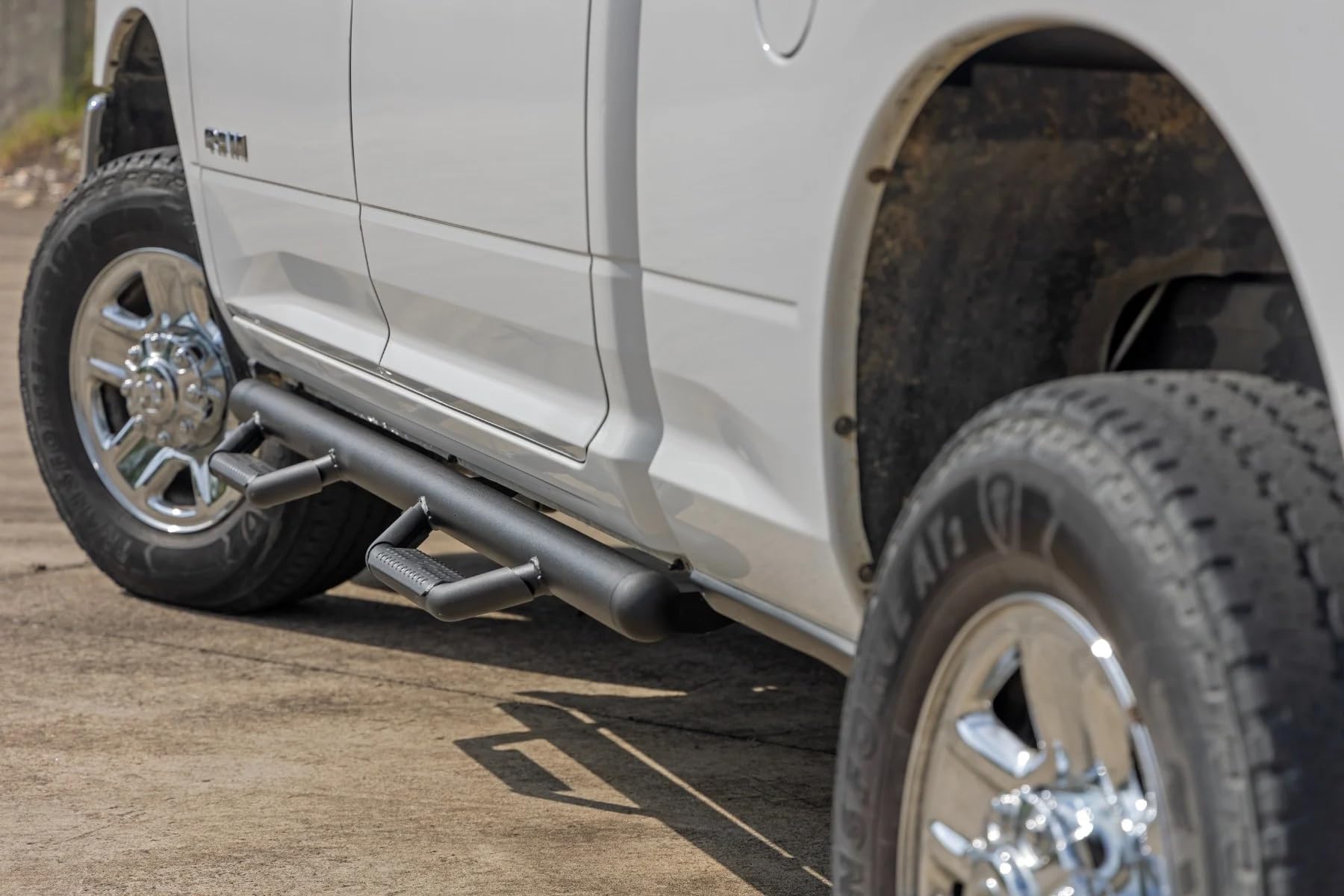 Rough Country Nerf Step Bars for Ram Dodge 1500/2500/3500 (2019-2025) SRW Crew Cab - Rugged Full Length Nerf Bars with Side Steps, Bolt-On Install